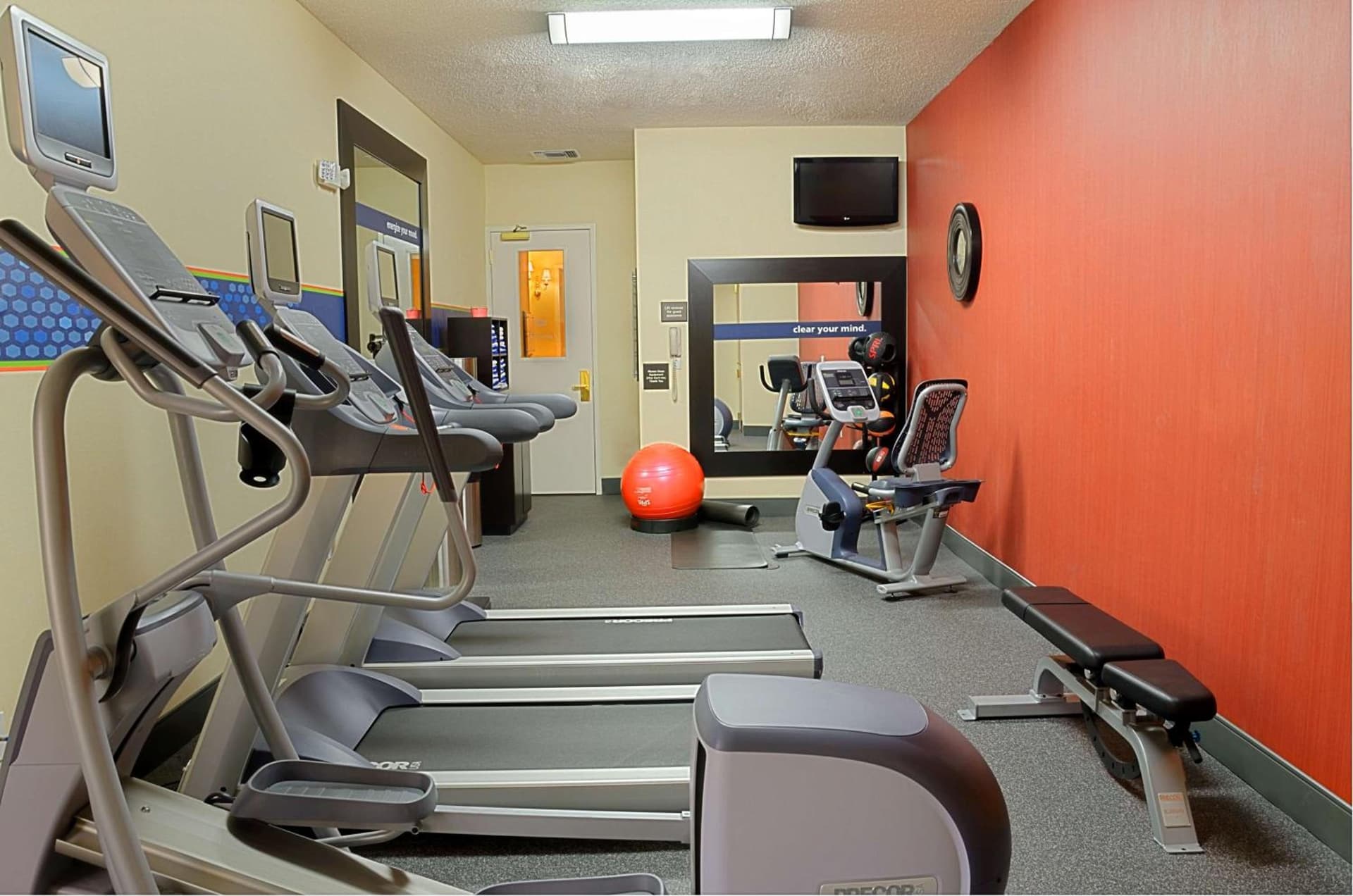 Hampton Inn West Palm Beach Central Airport gallery photo in West Palm Beach, FL — image 25