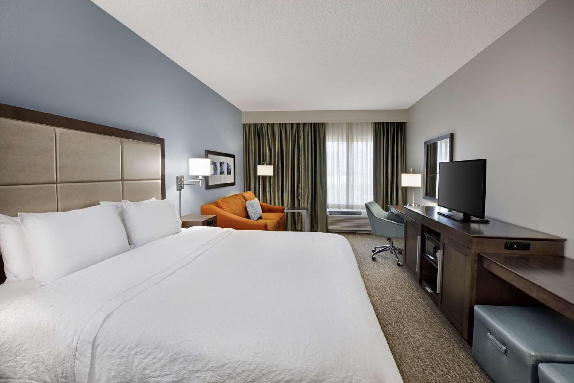 Hampton Inn West Palm Beach Central Airport gallery photo in West Palm Beach, FL — image 23