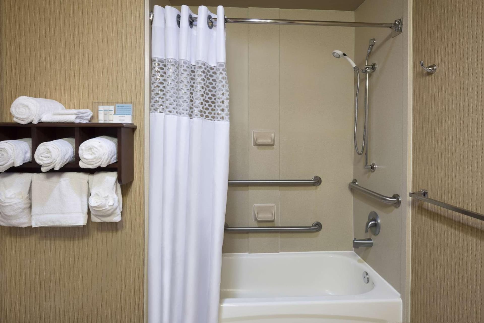 Hampton Inn West Palm Beach Central Airport gallery photo in West Palm Beach, FL — image 19