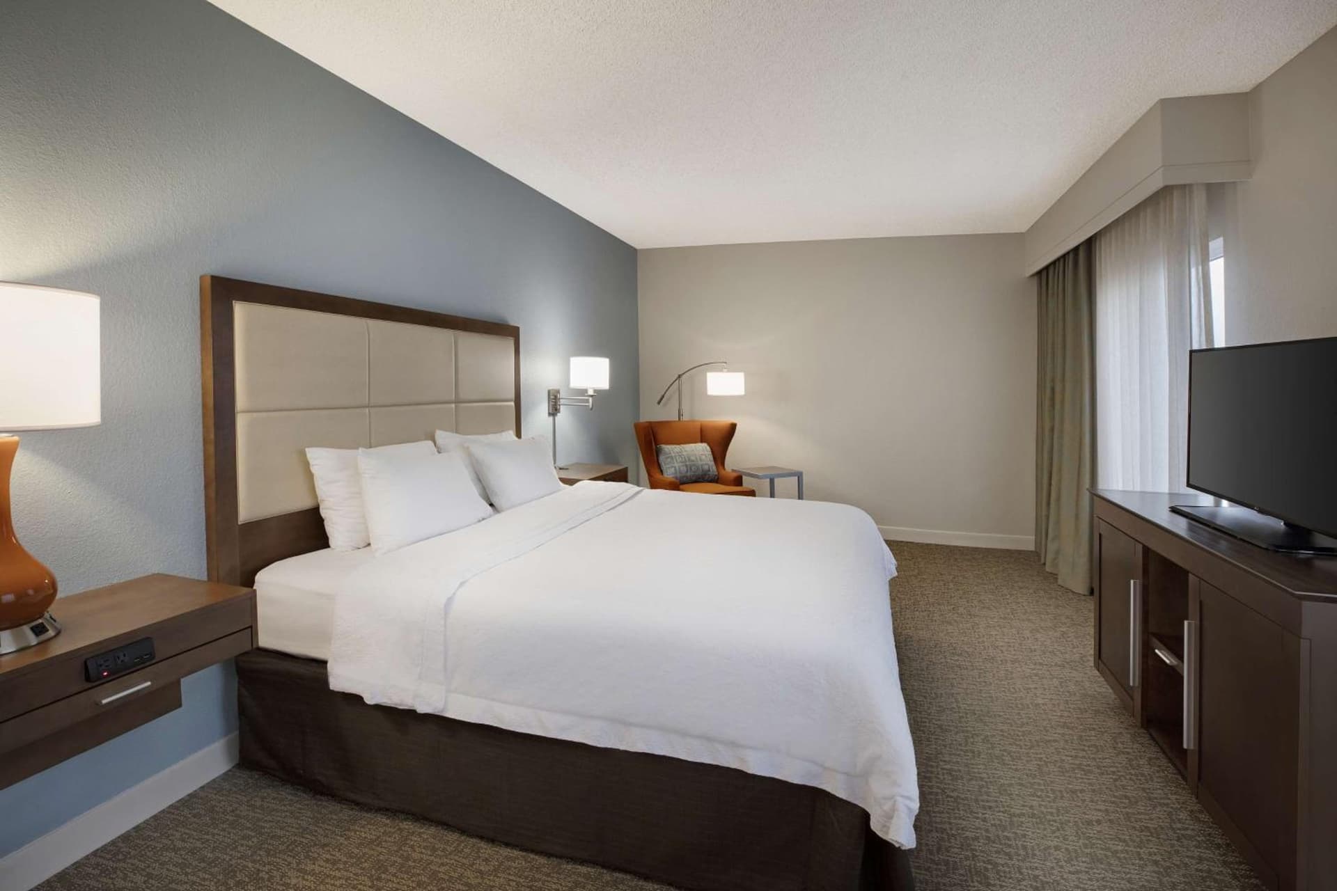 Hampton Inn West Palm Beach Central Airport interior in West Palm Beach, FL — gallery photo 2