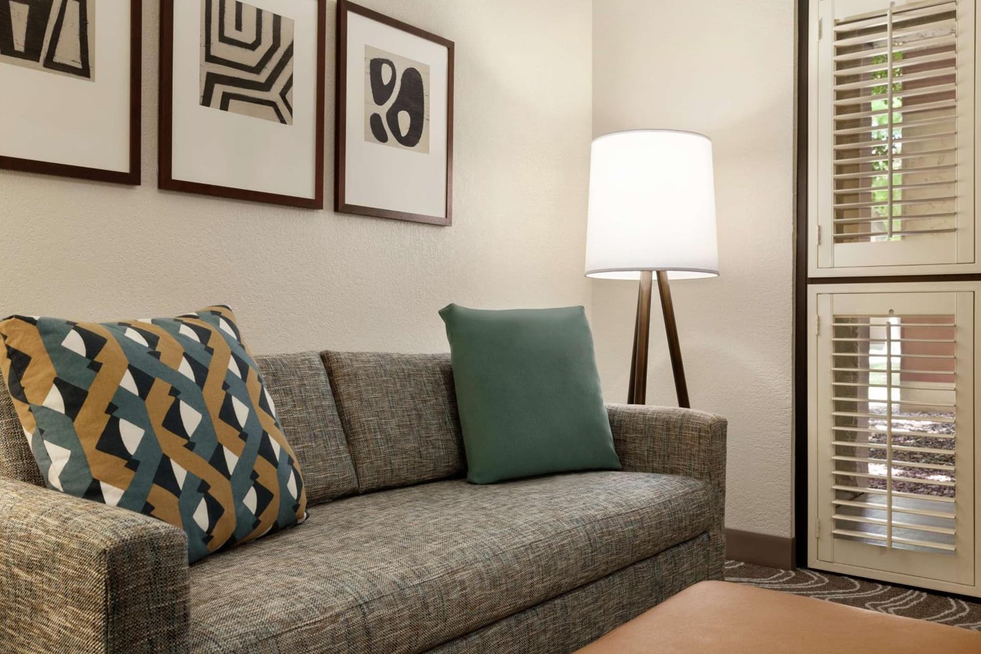 Embassy Suites by Hilton Phoenix Tempe gallery photo in Tempe, AZ — image 44