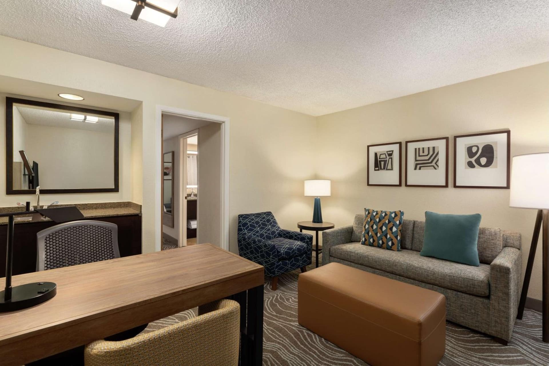 Embassy Suites by Hilton Phoenix Tempe gallery photo in Tempe, AZ — image 22