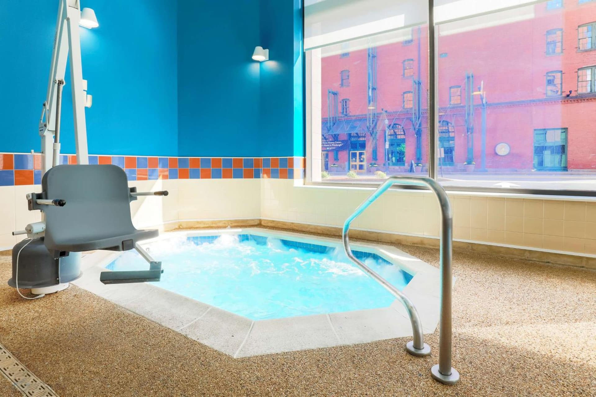 Hampton Inn & Suites Pittsburgh Downtown gallery photo in Pittsburgh, PA — image 32