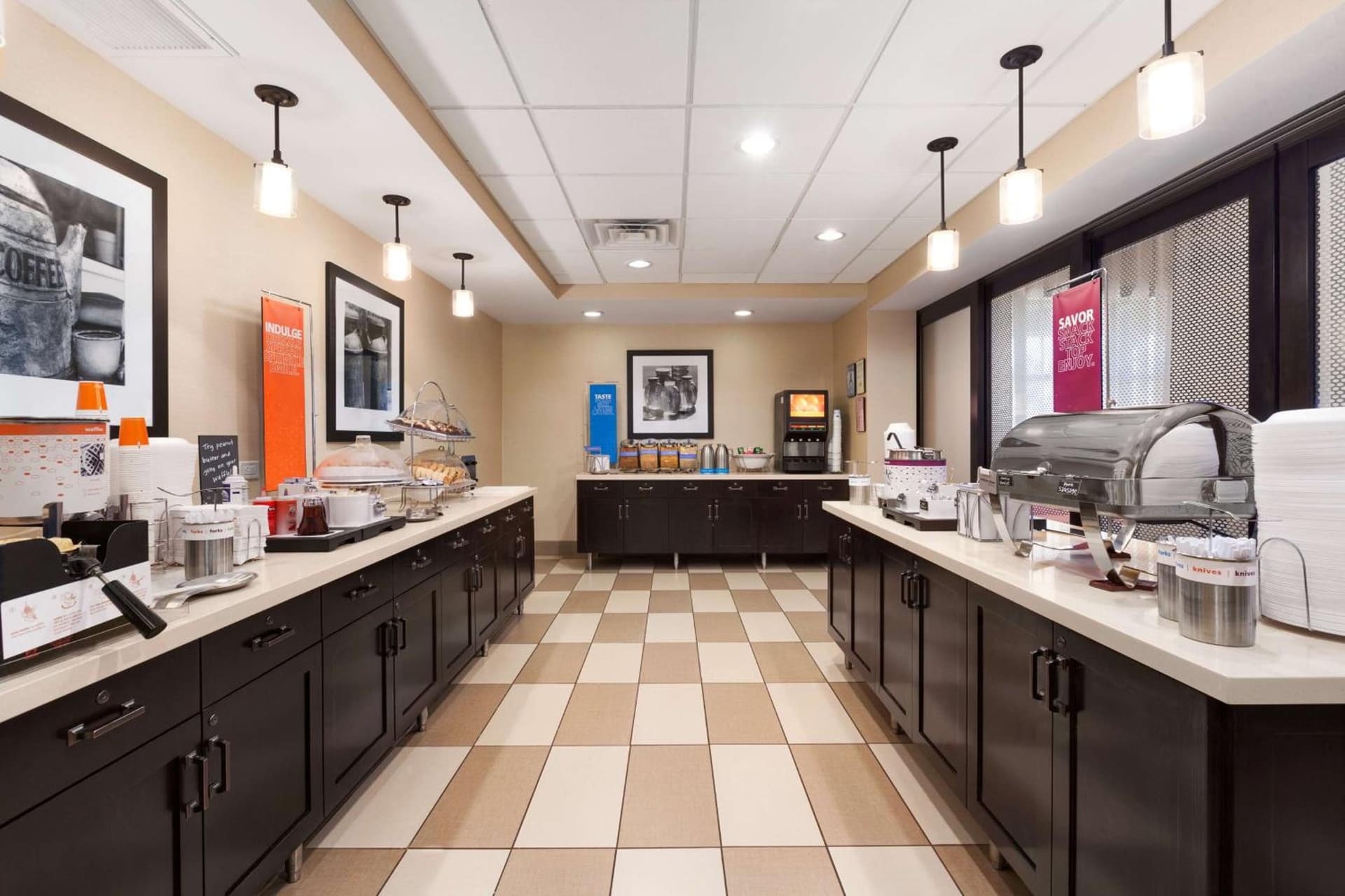 Hampton Inn & Suites San Bernardino gallery photo in San Bernardino, CA — image 5