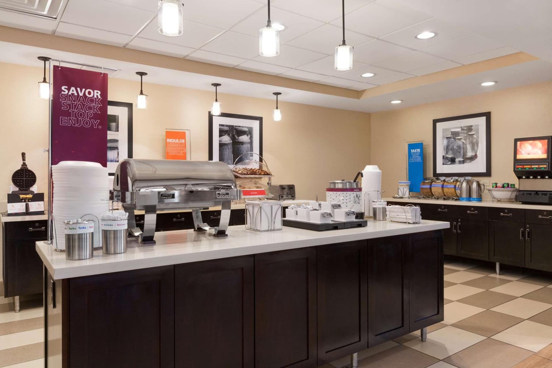 Hampton Inn & Suites San Bernardino gallery photo in San Bernardino, CA — image 12