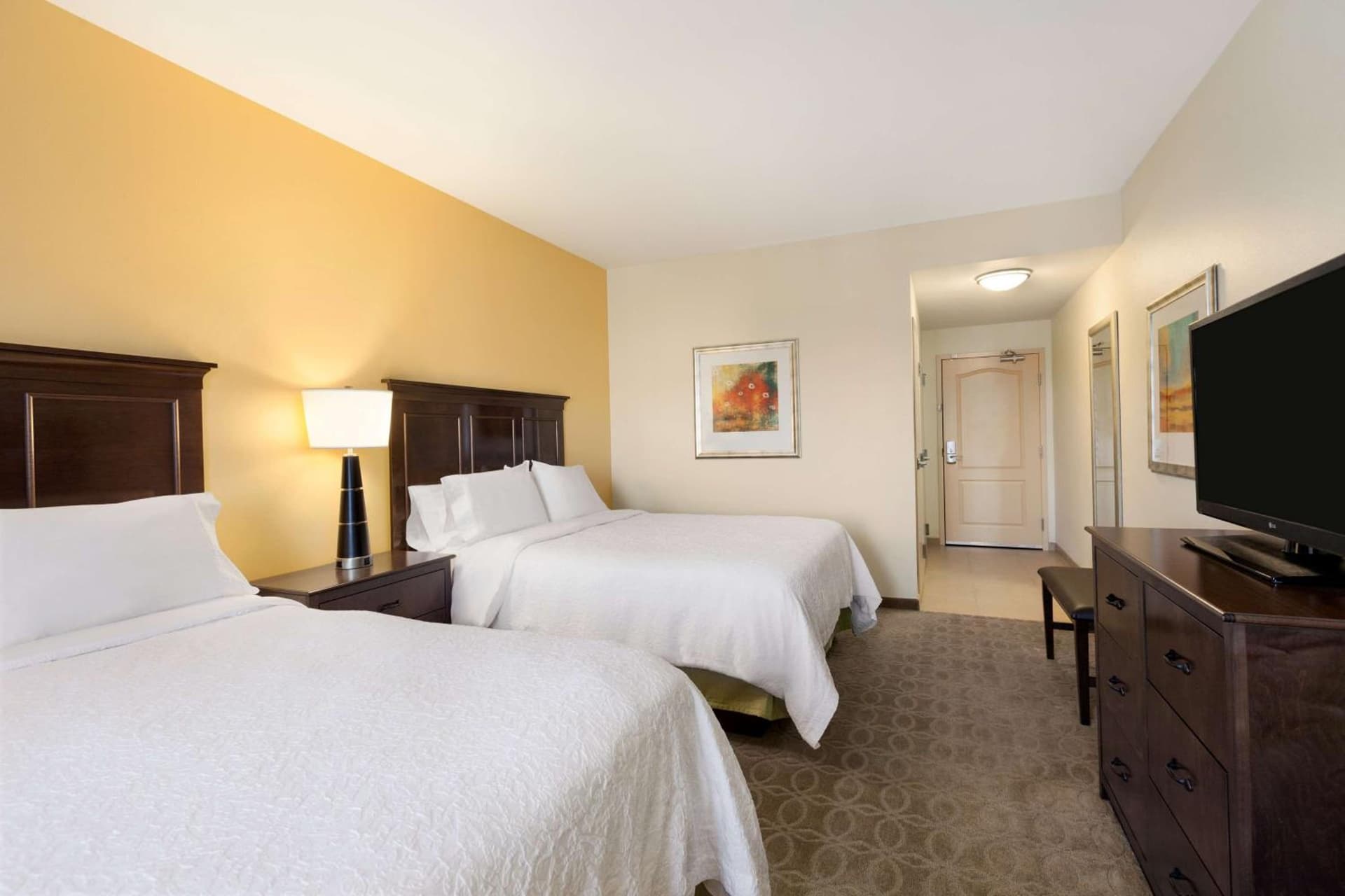 Hampton Inn & Suites San Bernardino gallery photo in San Bernardino, CA — image 8