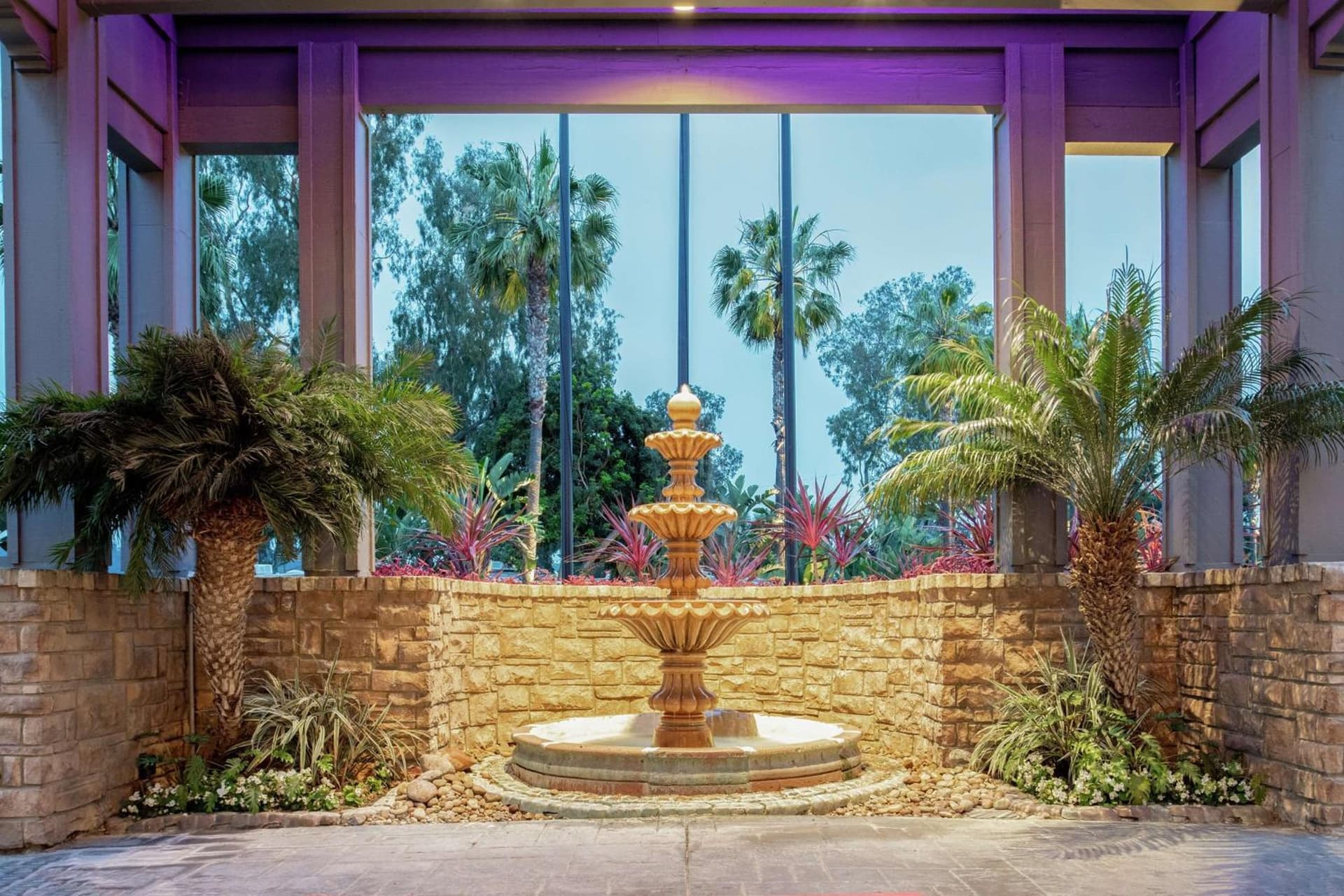 Hilton San Diego/Del Mar interior in San Diego, CA — gallery photo 2