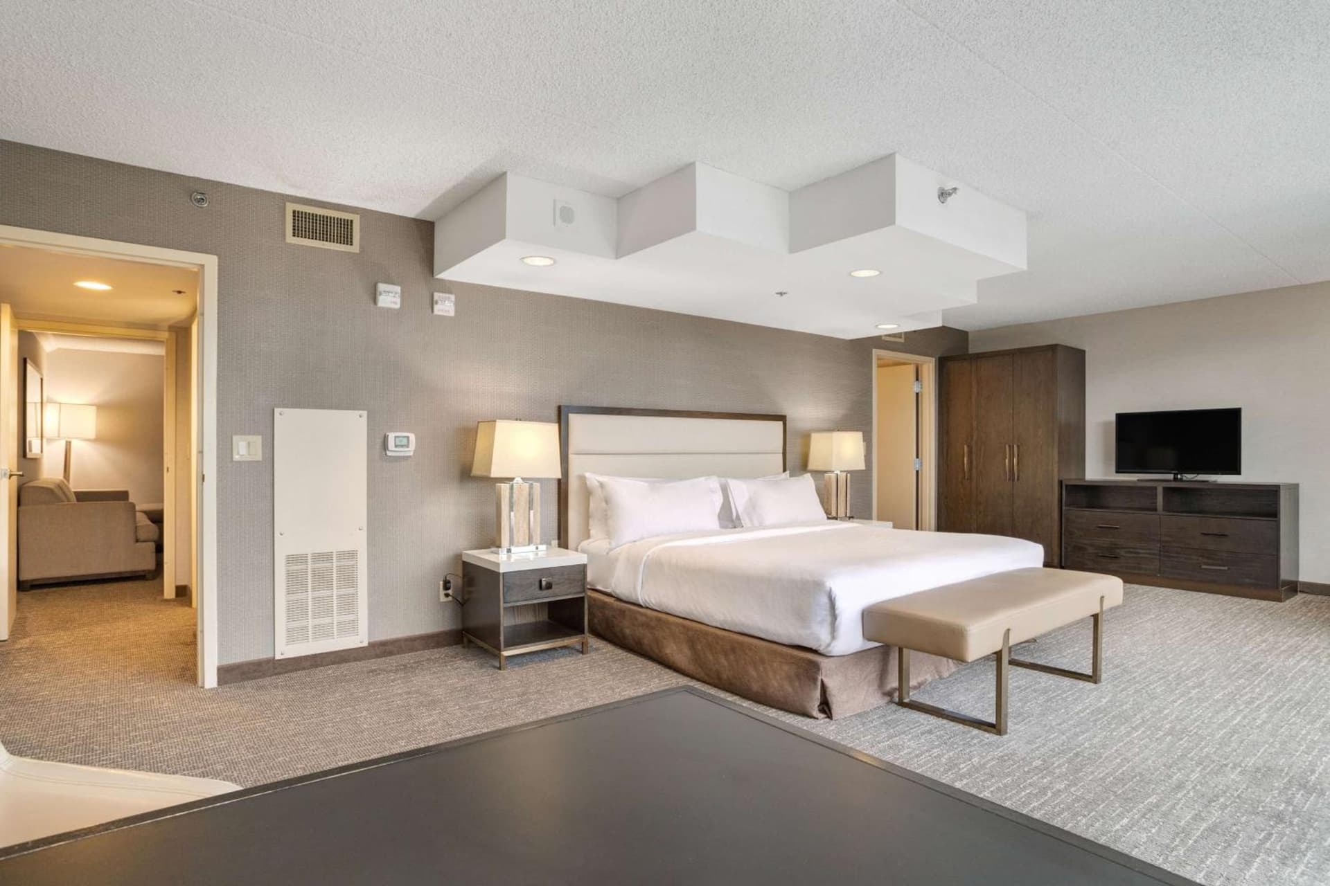 Embassy Suites by Hilton Seattle Bellevue gallery photo in Bellevue, WA — image 8