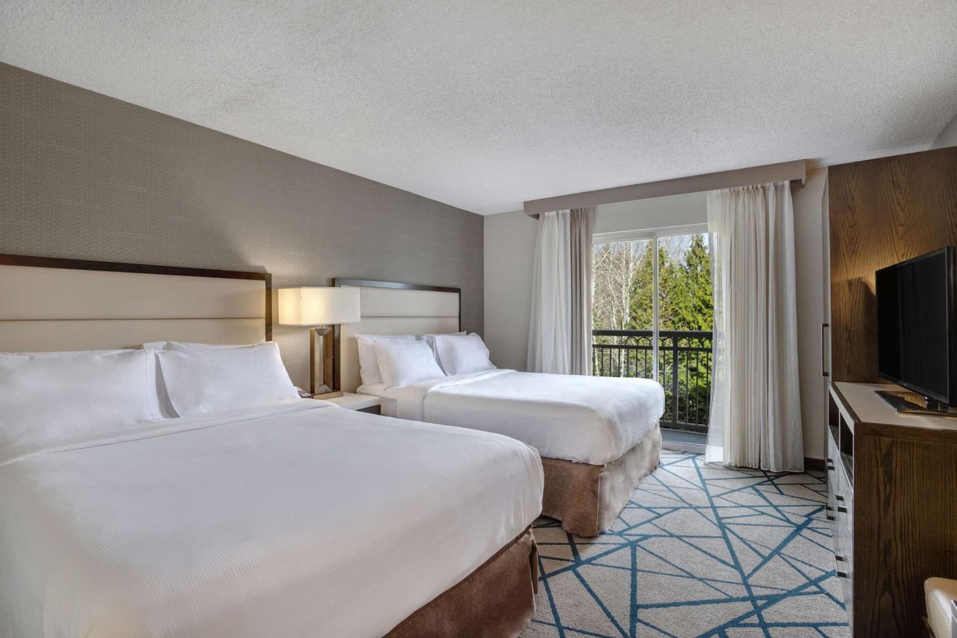 Embassy Suites by Hilton Seattle Bellevue gallery photo in Bellevue, WA — image 39
