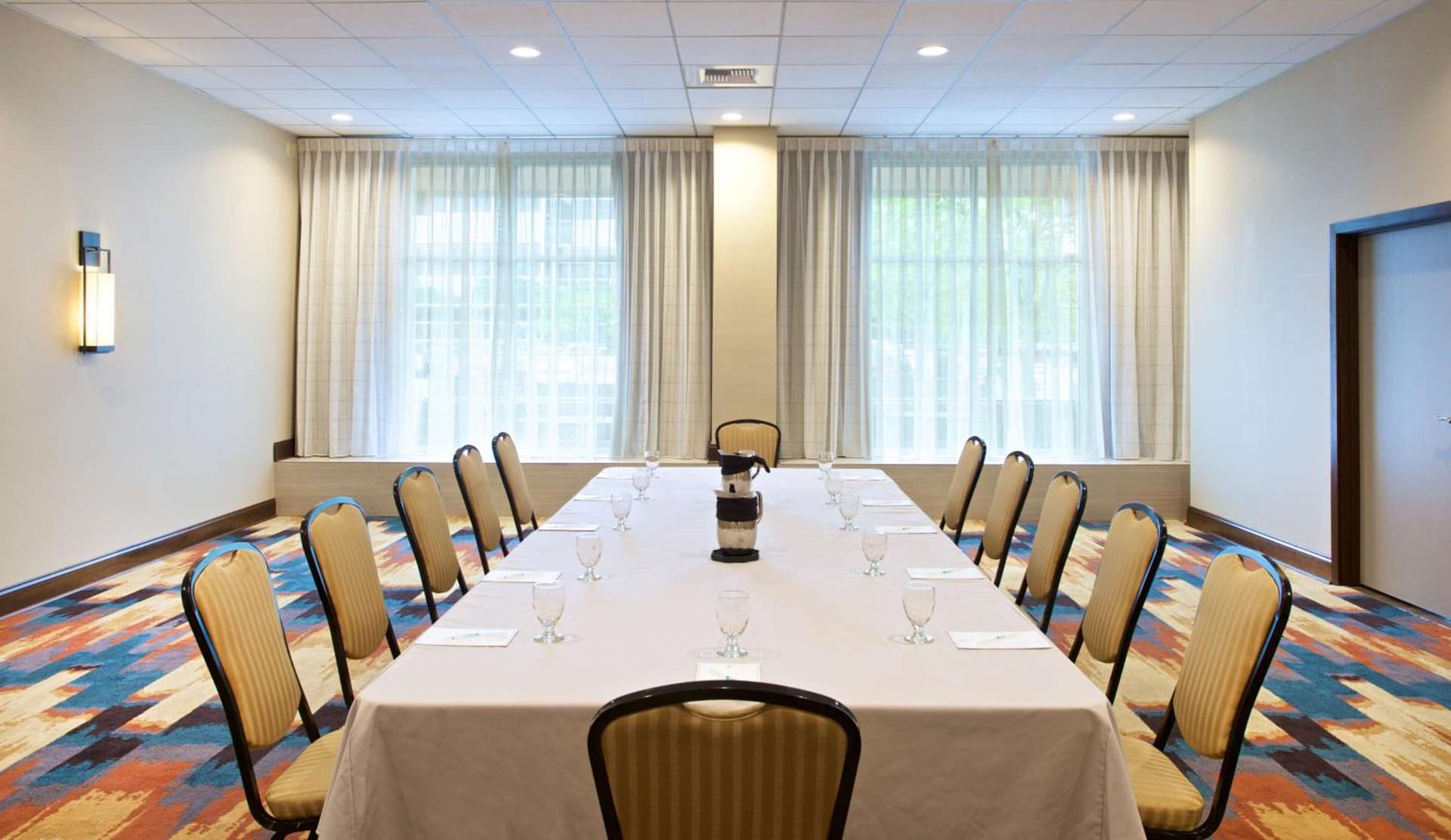 Embassy Suites by Hilton Seattle Bellevue gallery photo in Bellevue, WA — image 20