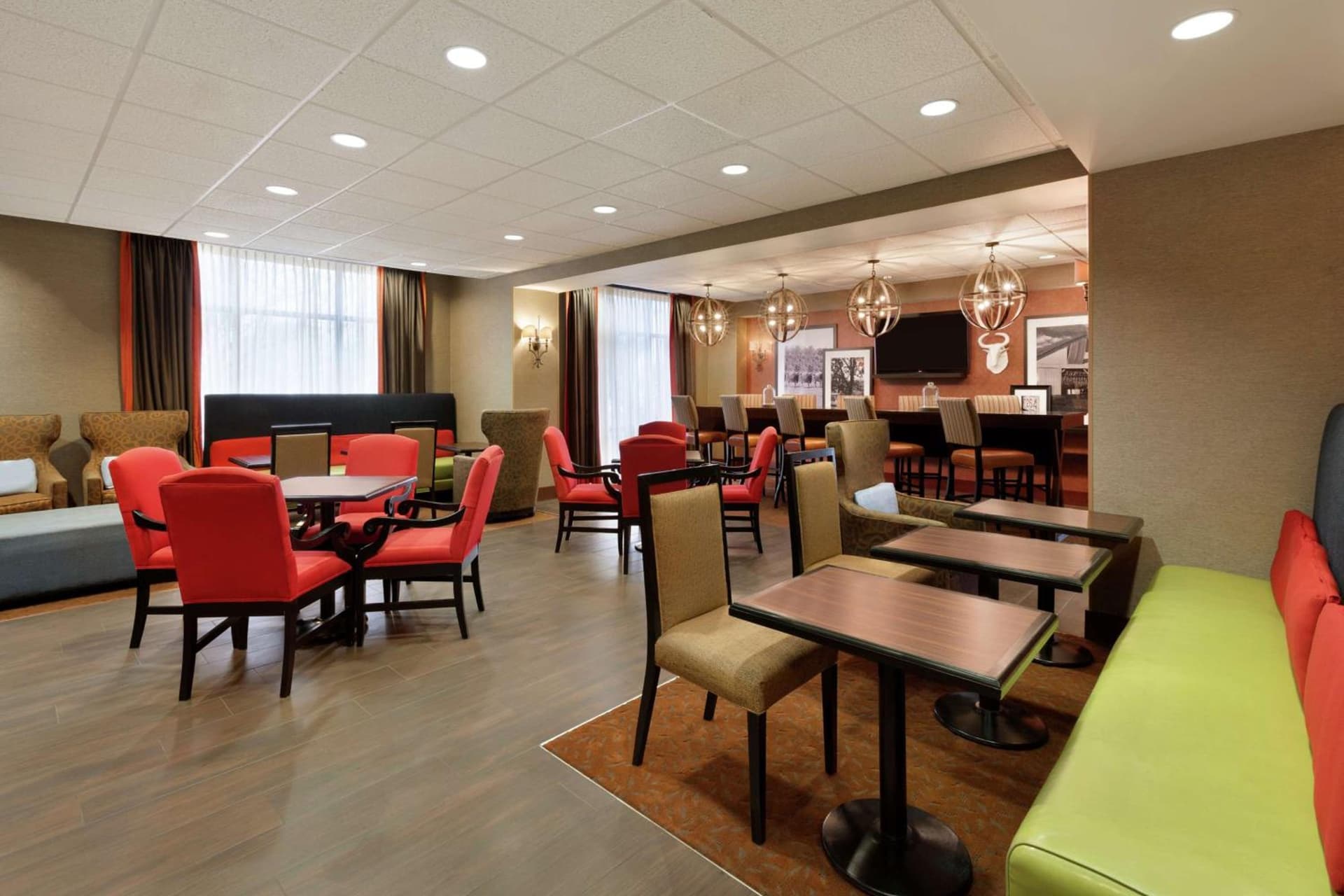 Hampton Inn Wichita Falls-Sikes Senter Mall gallery photo in Wichita Falls, TX — image 4