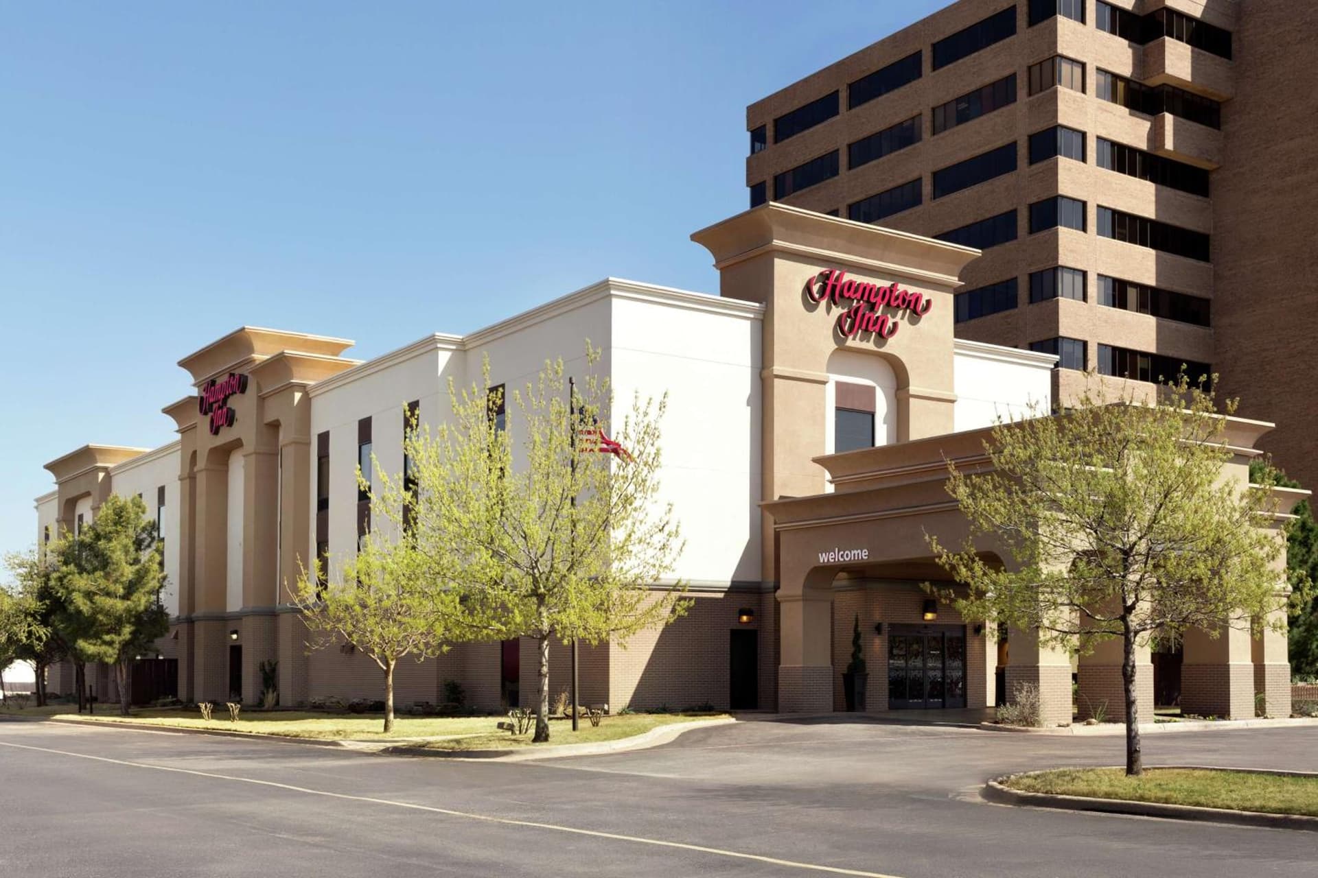 Hampton Inn Wichita Falls-Sikes Senter Mall interior in Wichita Falls, TX — gallery photo 2