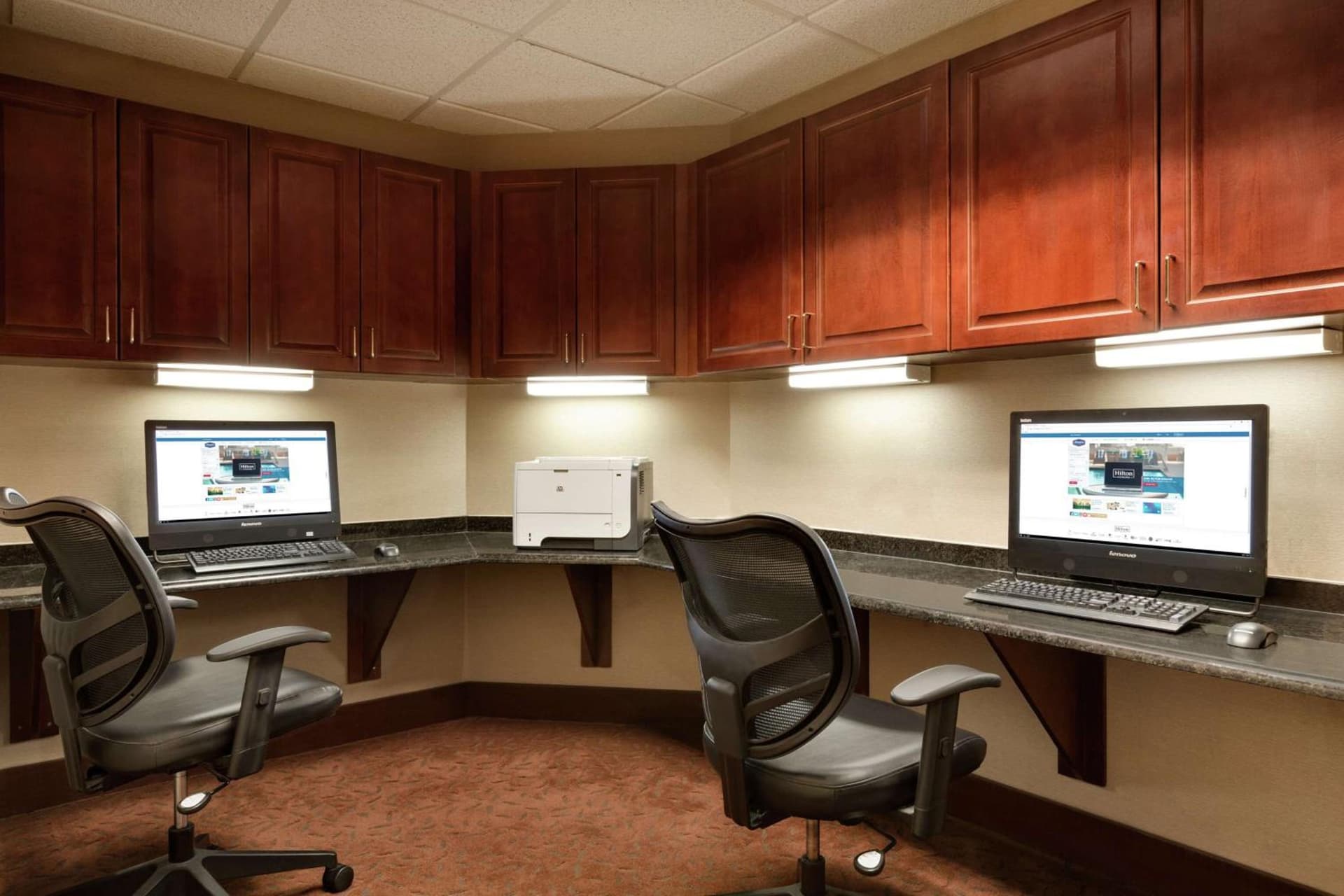 Hampton Inn Wichita Falls-Sikes Senter Mall interior in Wichita Falls, TX — gallery photo 2