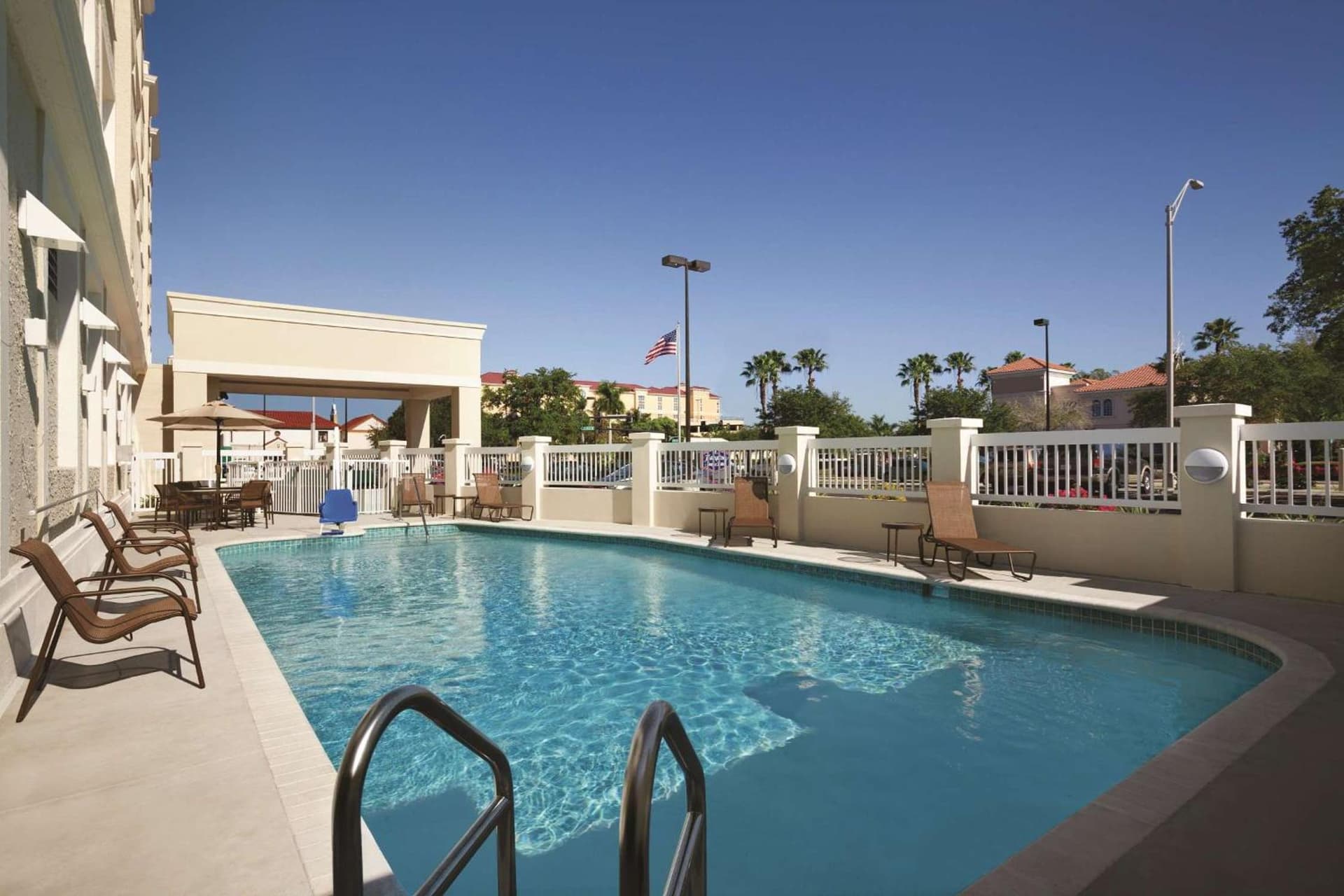 Hampton Inn & Suites Bradenton gallery photo in Bradenton, FL — image 32