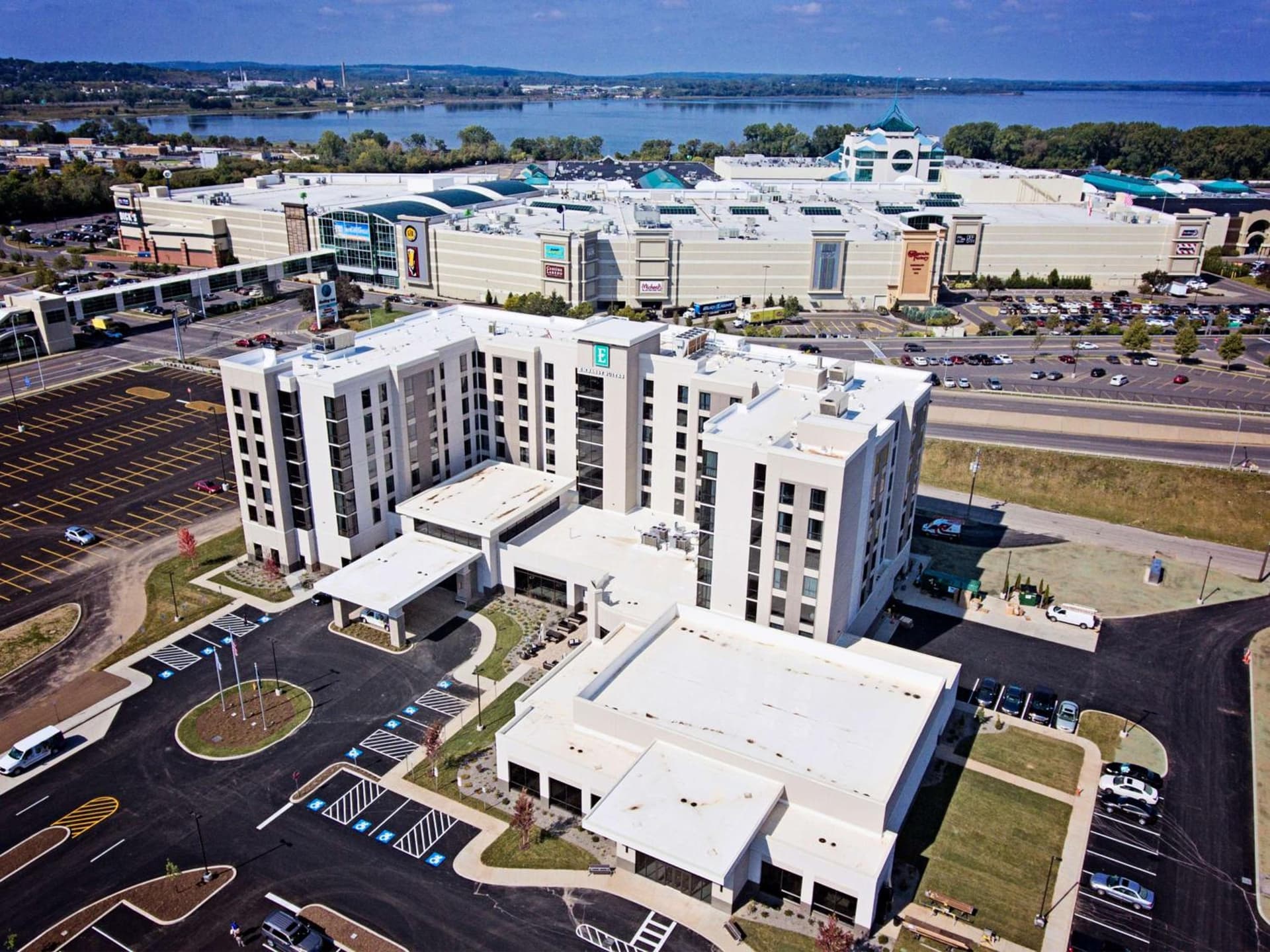 Embassy Suites By Hilton Syracuse Destiny USA gallery photo in Syracuse, NY — image 20