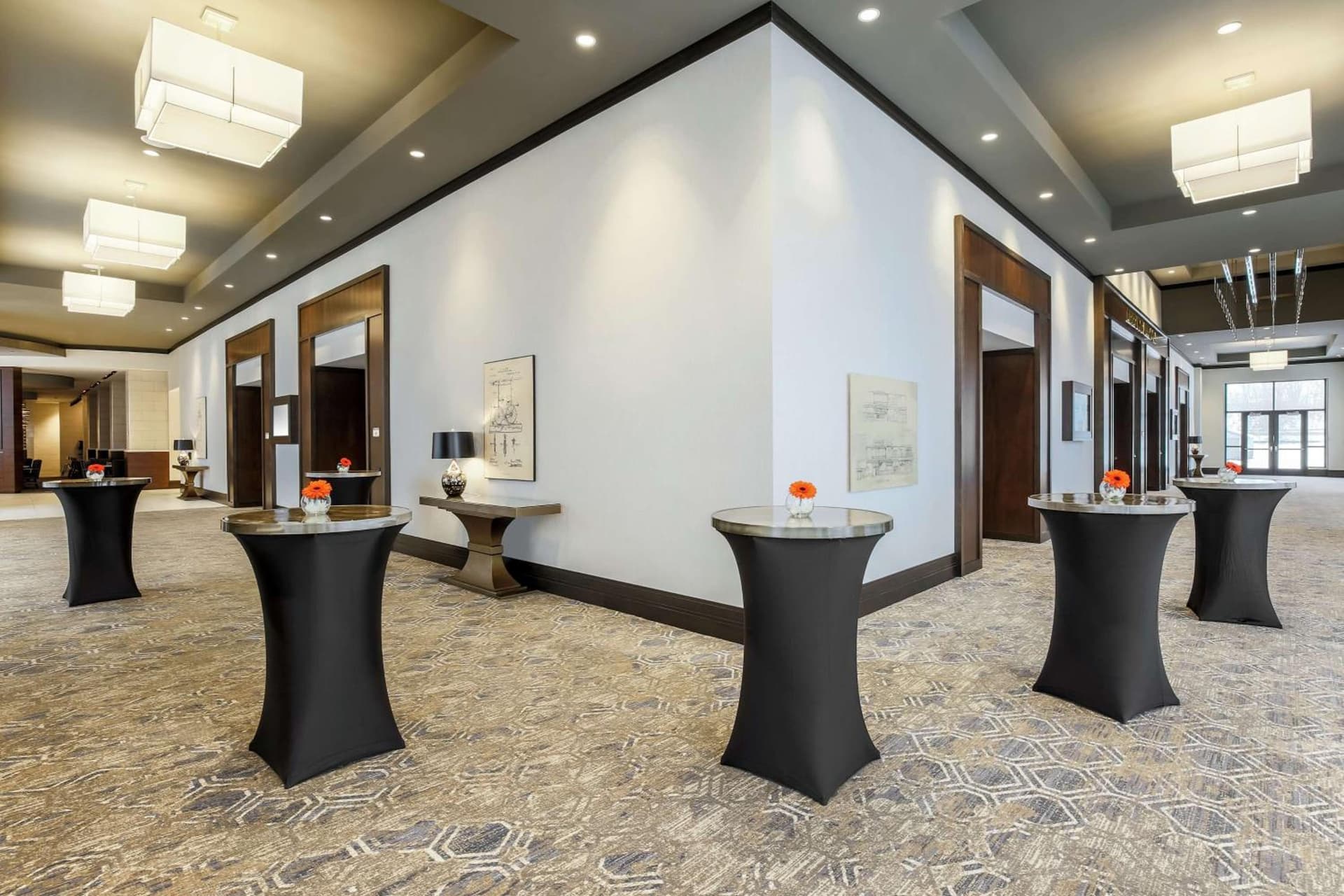 Embassy Suites By Hilton Syracuse Destiny USA gallery photo in Syracuse, NY — image 33