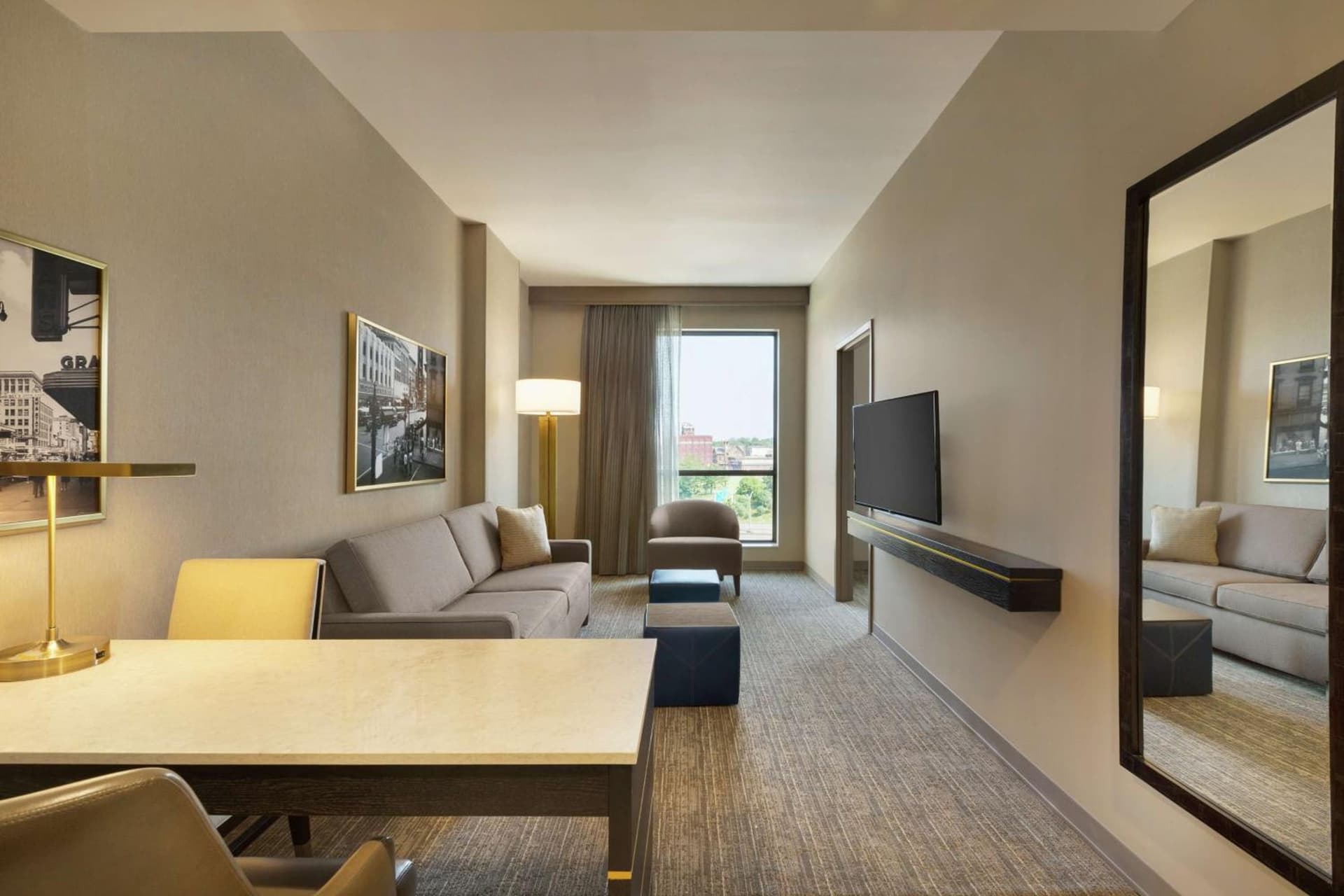 Embassy Suites By Hilton Syracuse Destiny USA gallery photo in Syracuse, NY — image 24