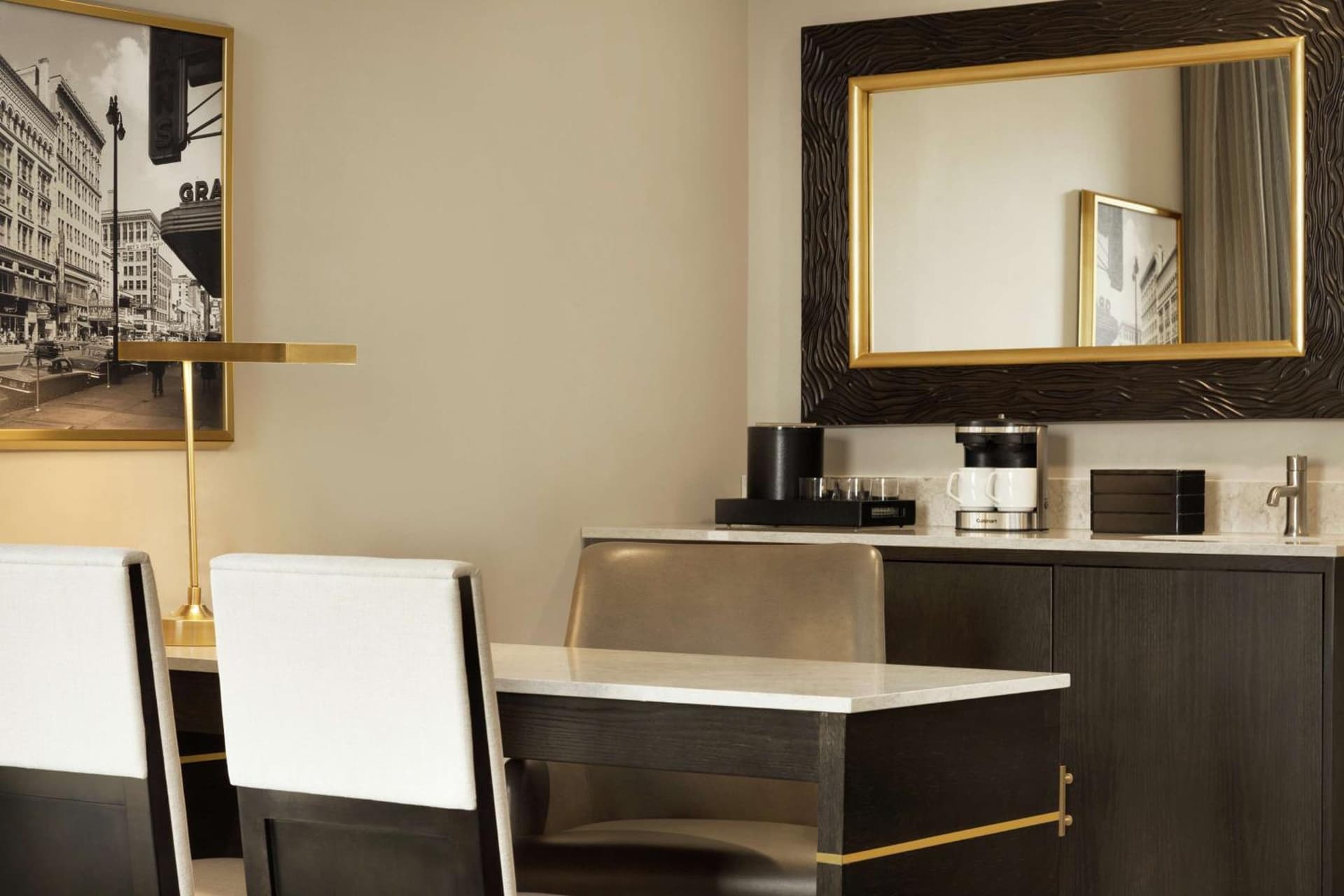 Embassy Suites By Hilton Syracuse Destiny USA gallery photo in Syracuse, NY — image 35