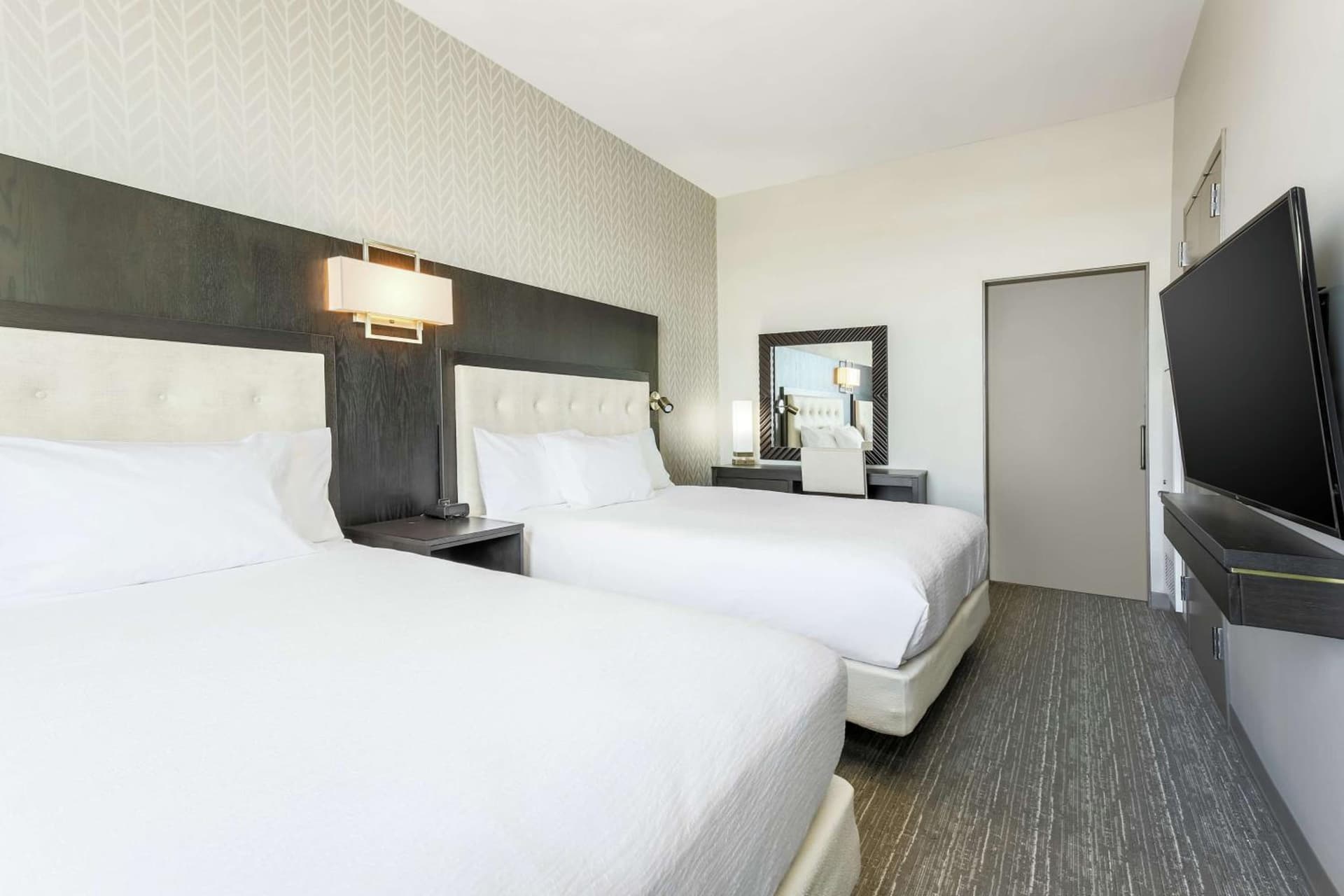 Embassy Suites By Hilton Syracuse Destiny USA gallery photo in Syracuse, NY — image 5