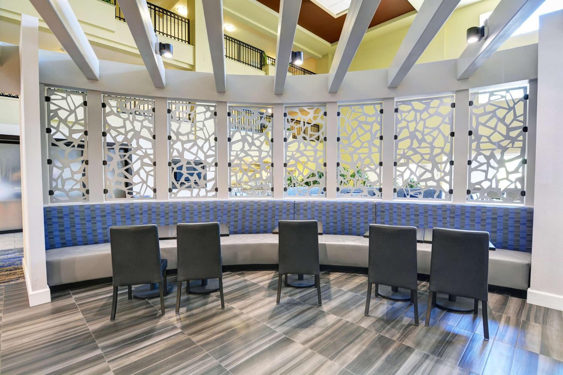 Embassy Suites Valencia gallery photo in Valencia, CA — image 19