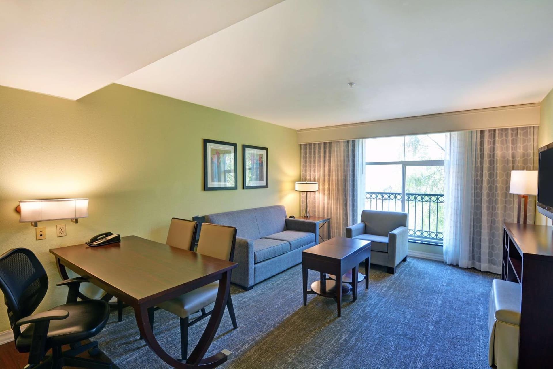 Embassy Suites Valencia interior in Valencia, CA — gallery photo 2