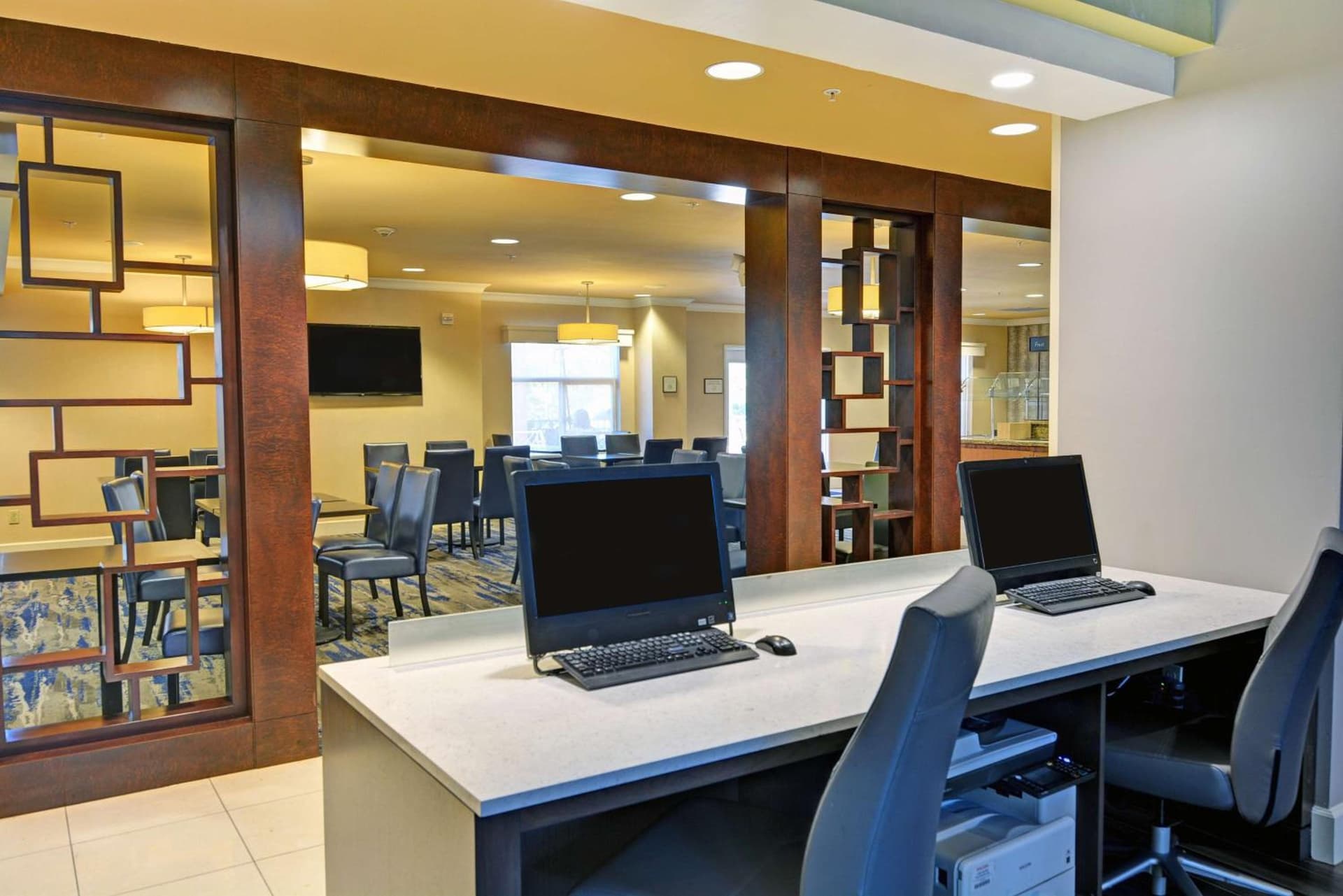 Embassy Suites Valencia gallery photo in Valencia, CA — image 18