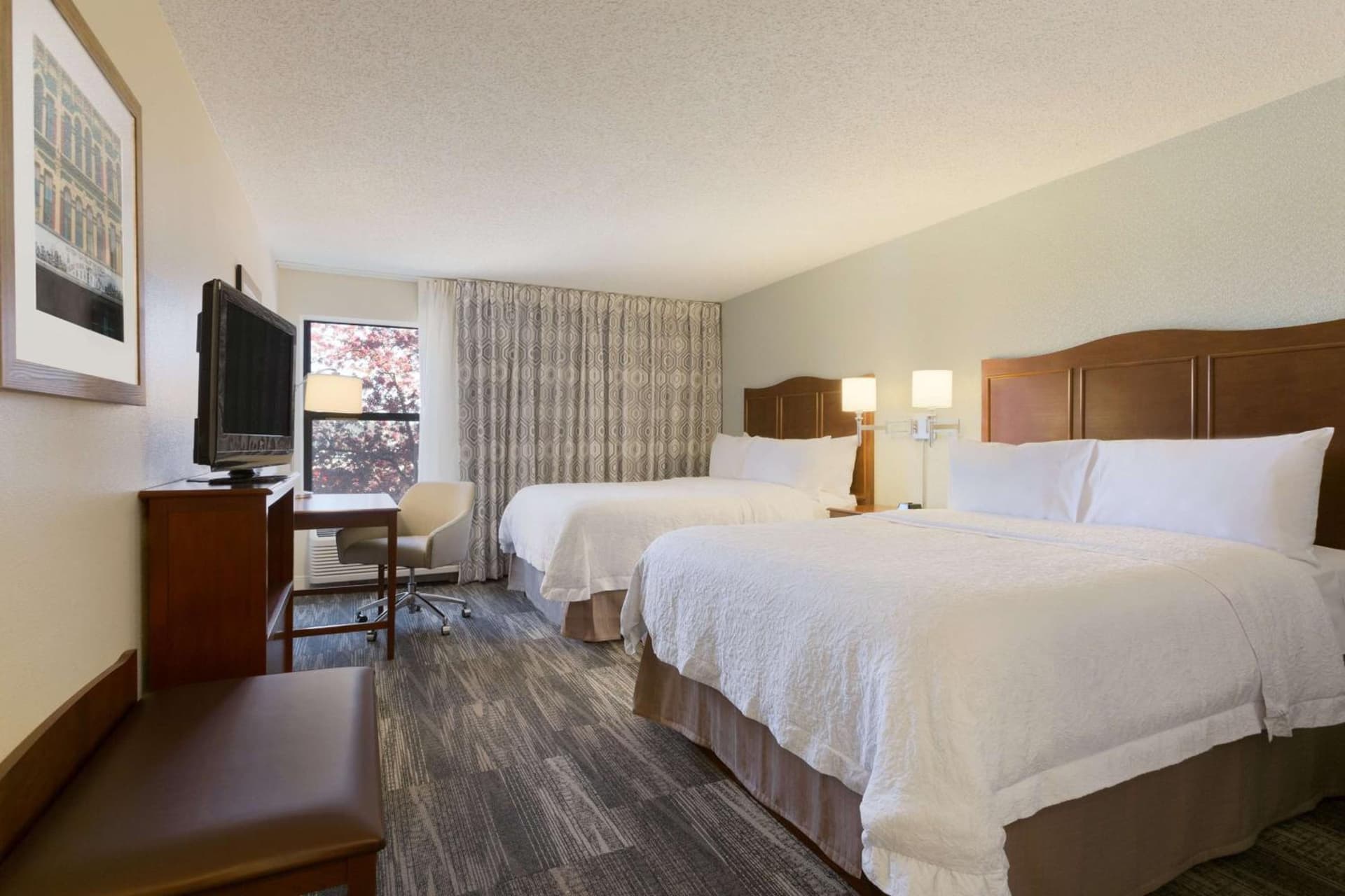 Hampton Inn Zanesville gallery photo in Zanesville, OH — image 9