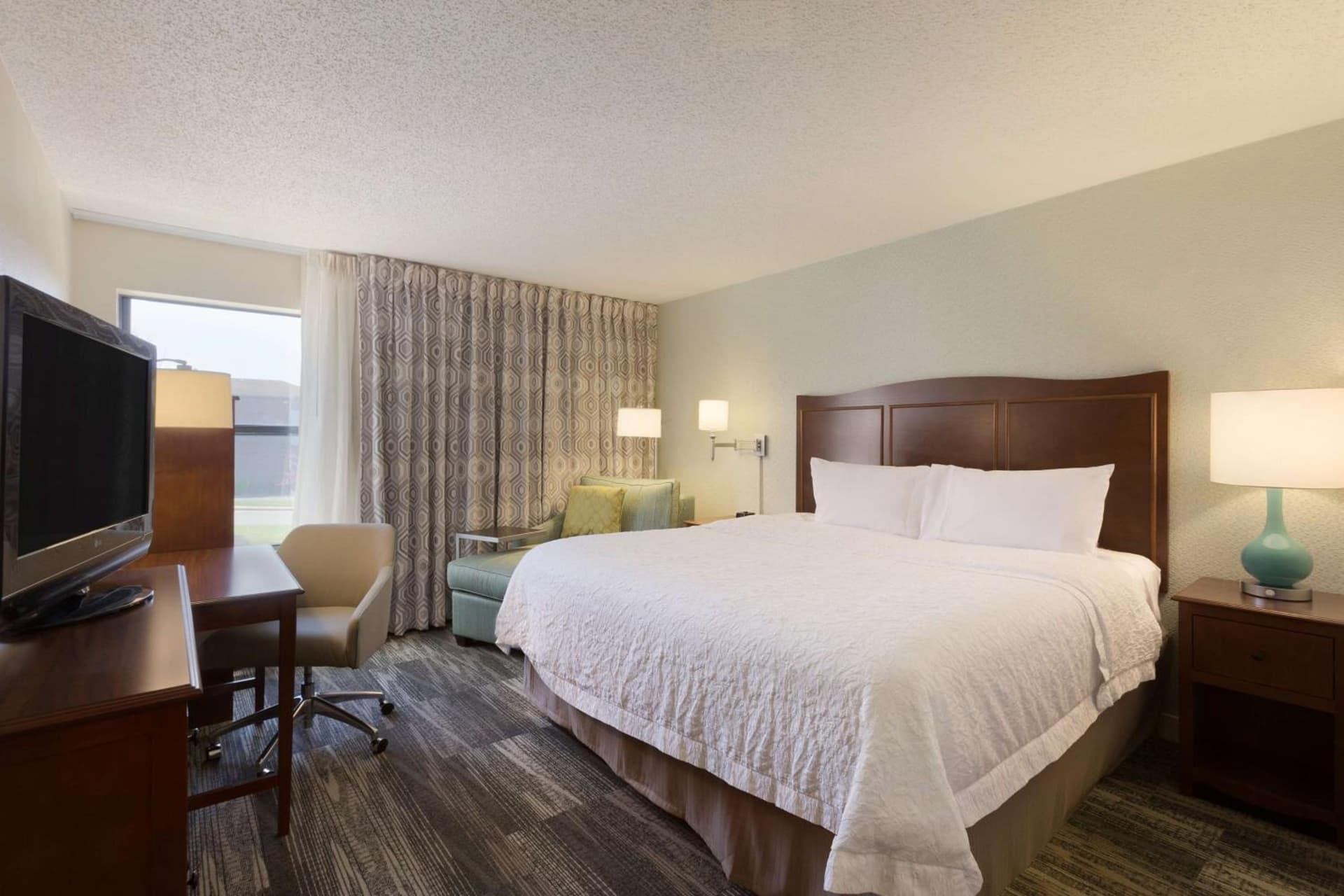 Hampton Inn Zanesville gallery photo in Zanesville, OH — image 11