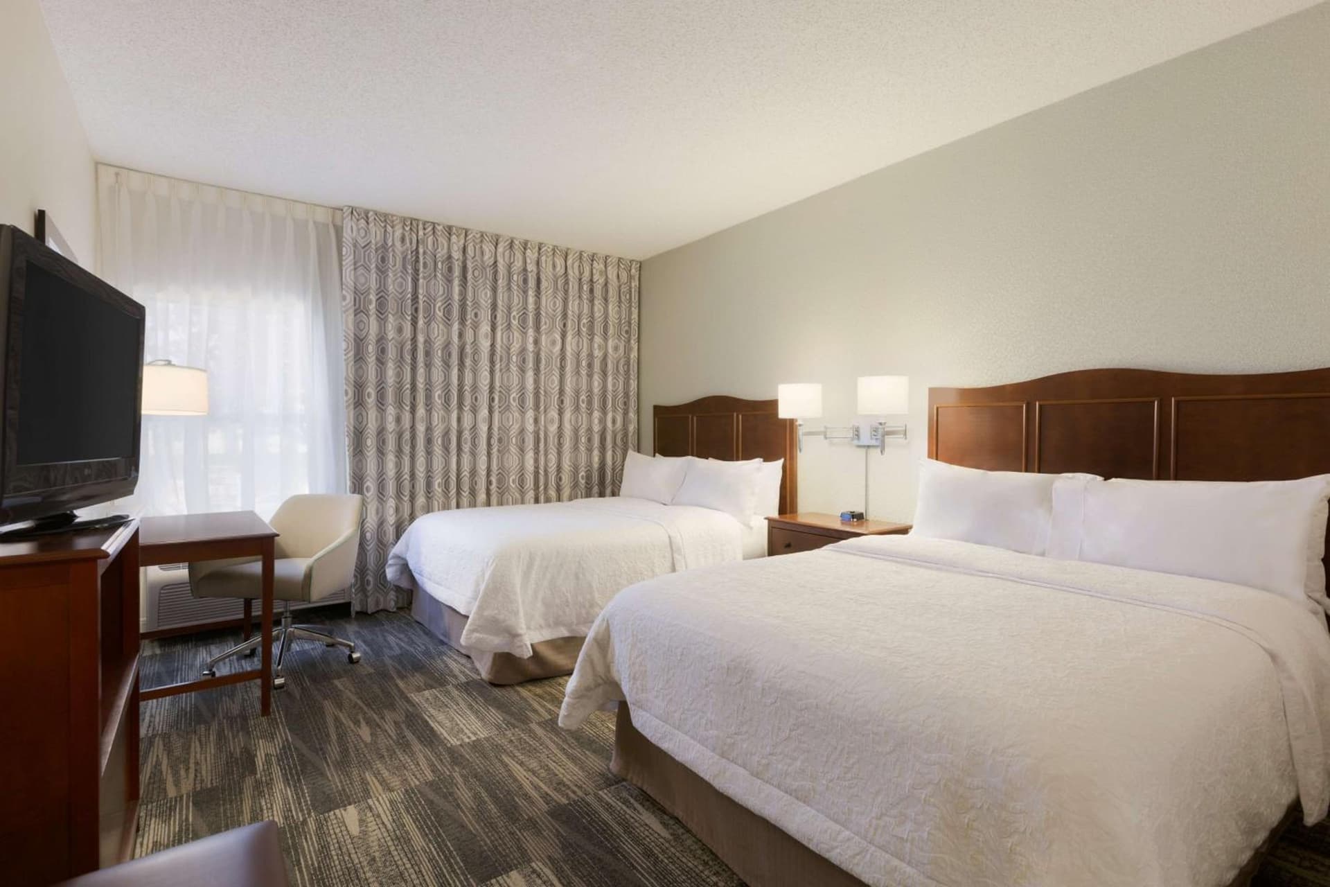 Hampton Inn Zanesville gallery photo in Zanesville, OH — image 5