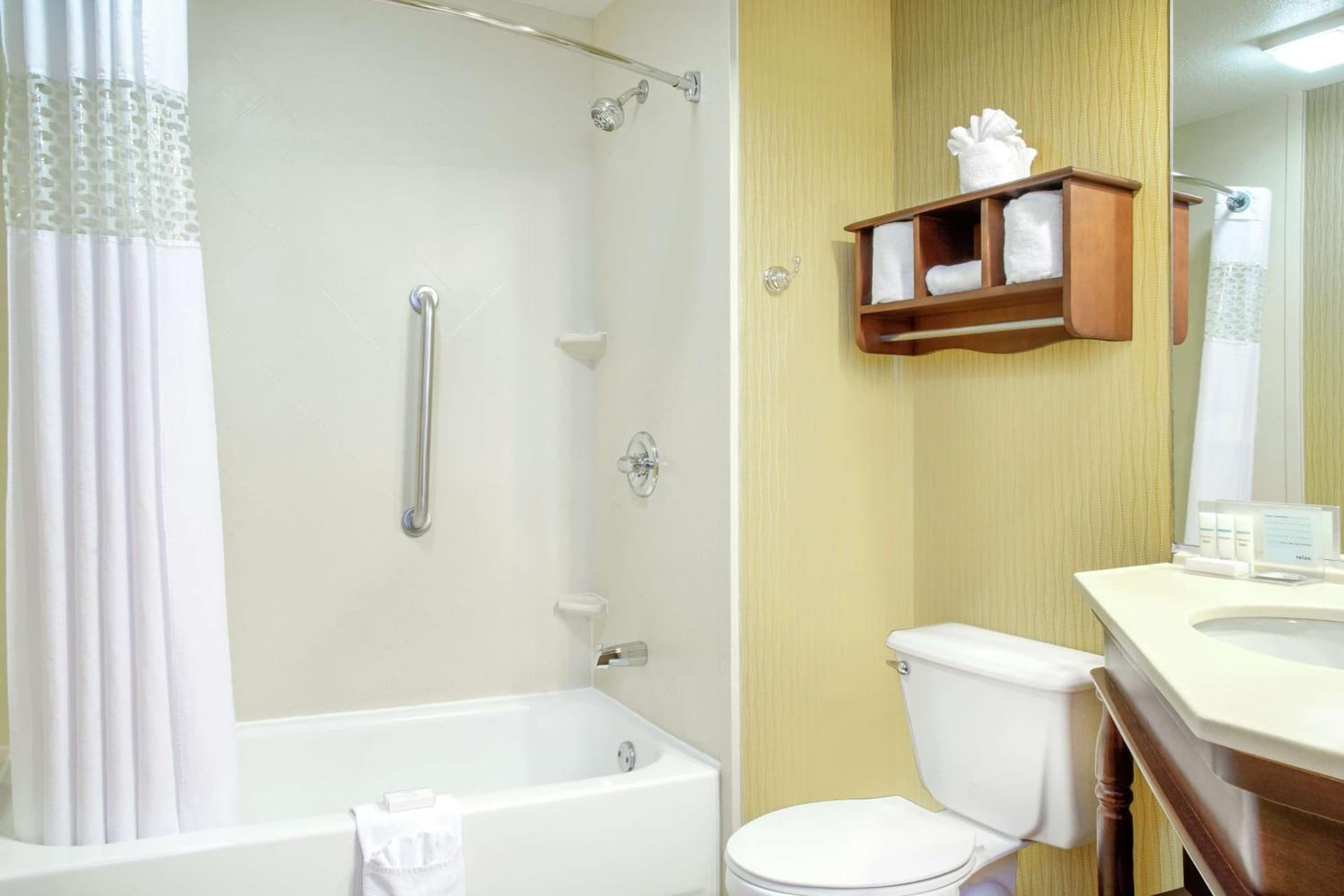 Hampton Inn Merrillville gallery photo in Merrillville, IN — image 27