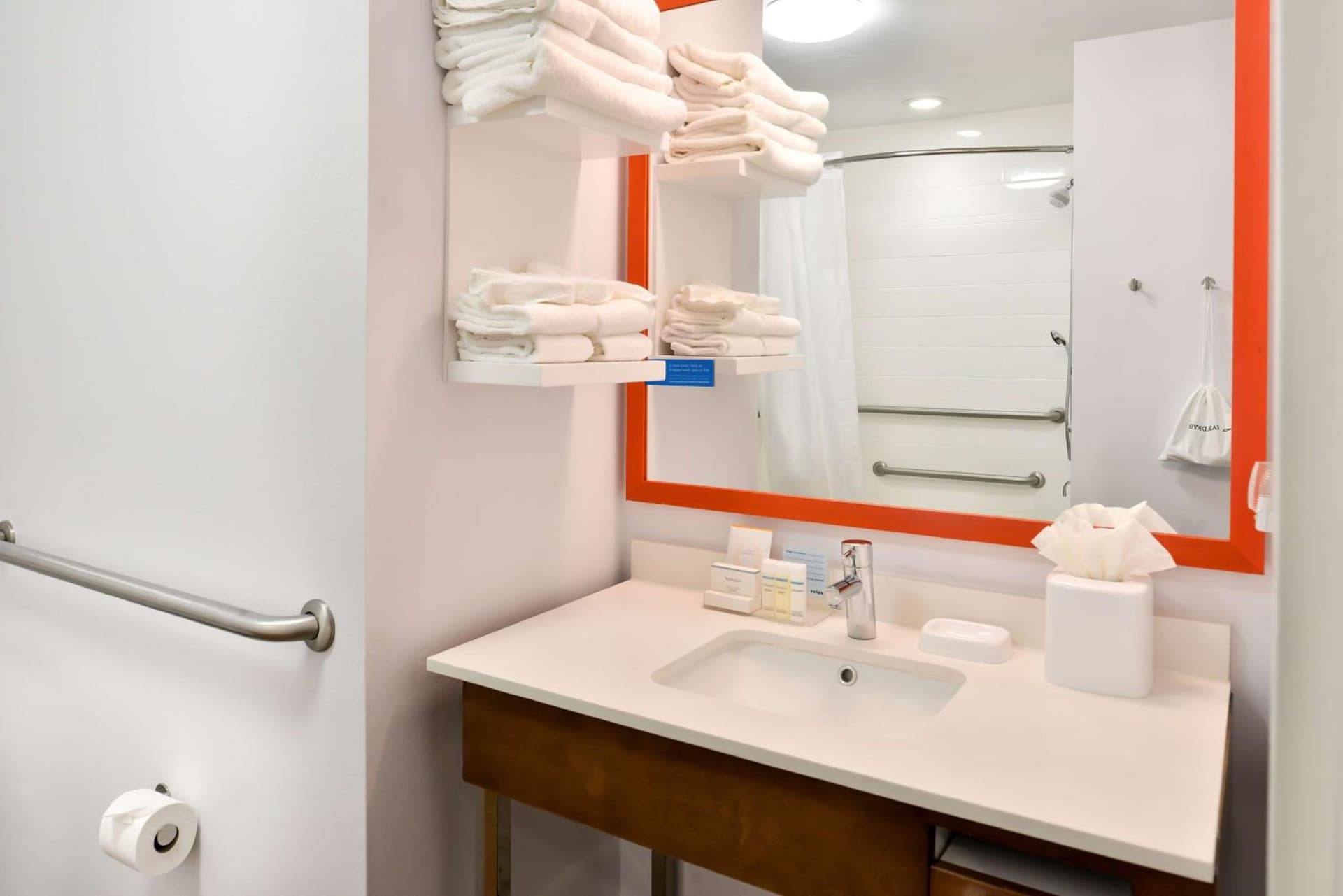Hampton Inn Statesville gallery photo in Statesville, NC — image 23