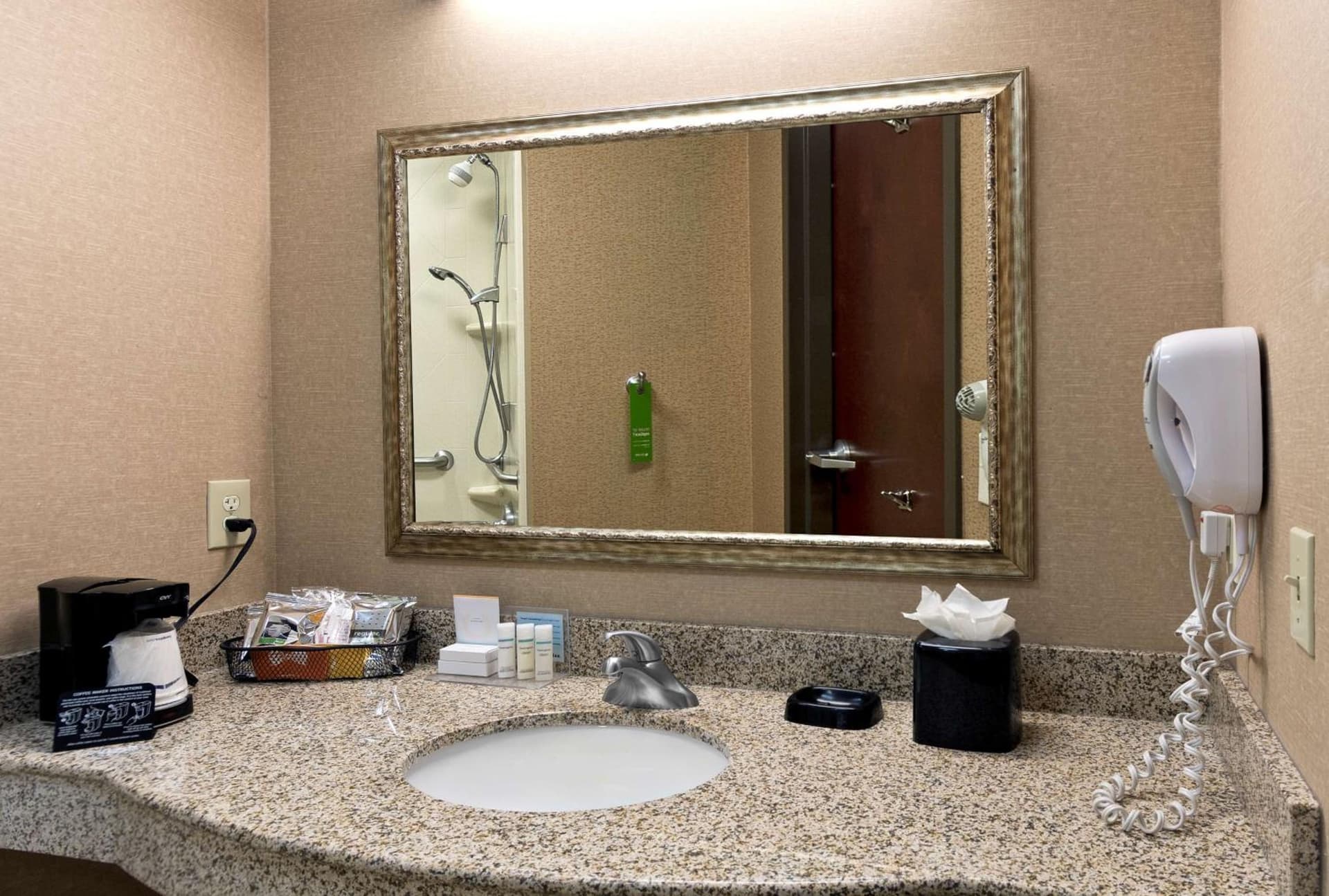 Hampton Inn Statesville gallery photo in Statesville, NC — image 36