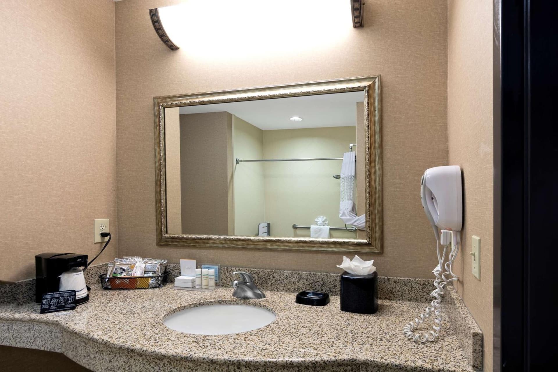 Hampton Inn Statesville gallery photo in Statesville, NC — image 51