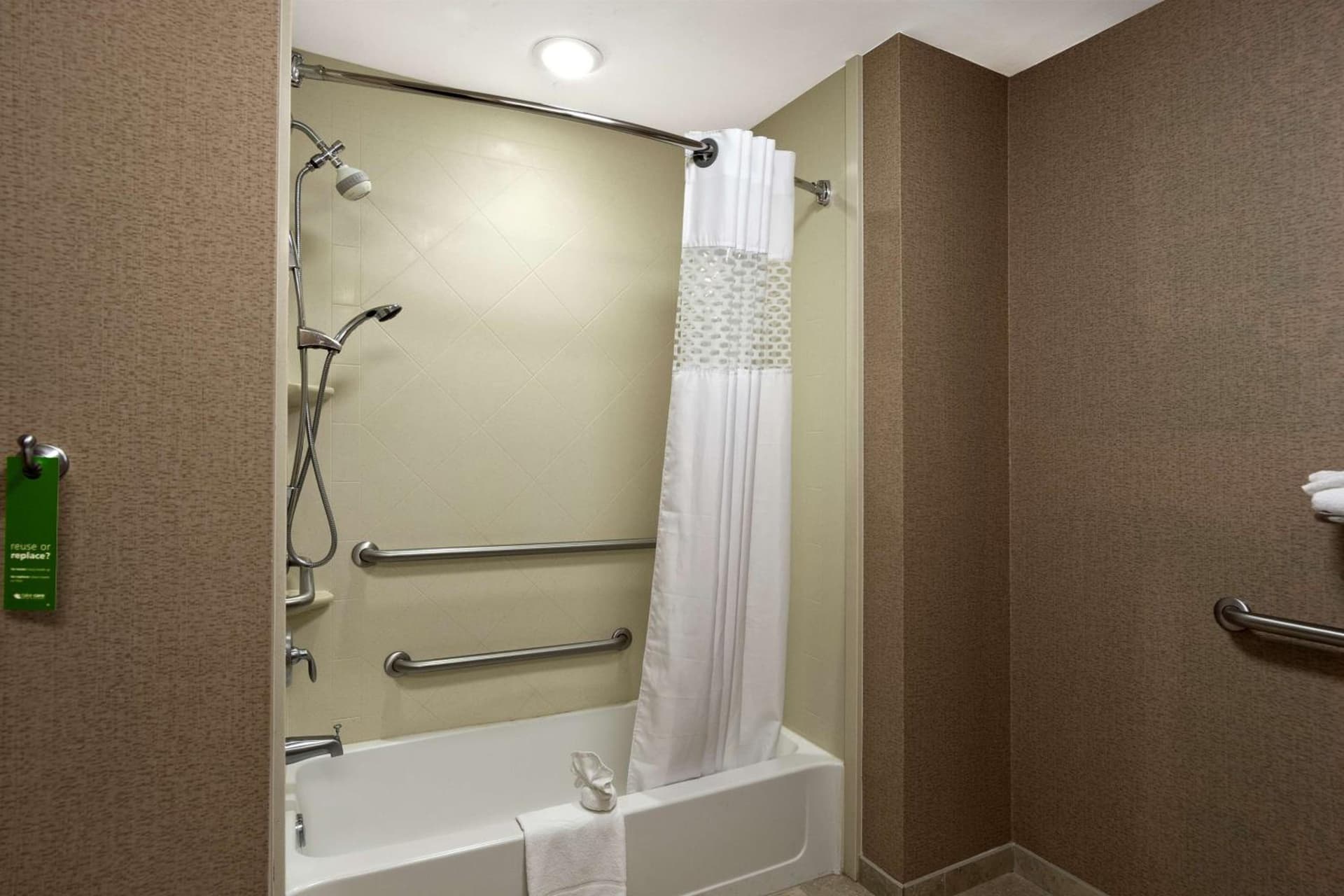 Hampton Inn Statesville gallery photo in Statesville, NC — image 34