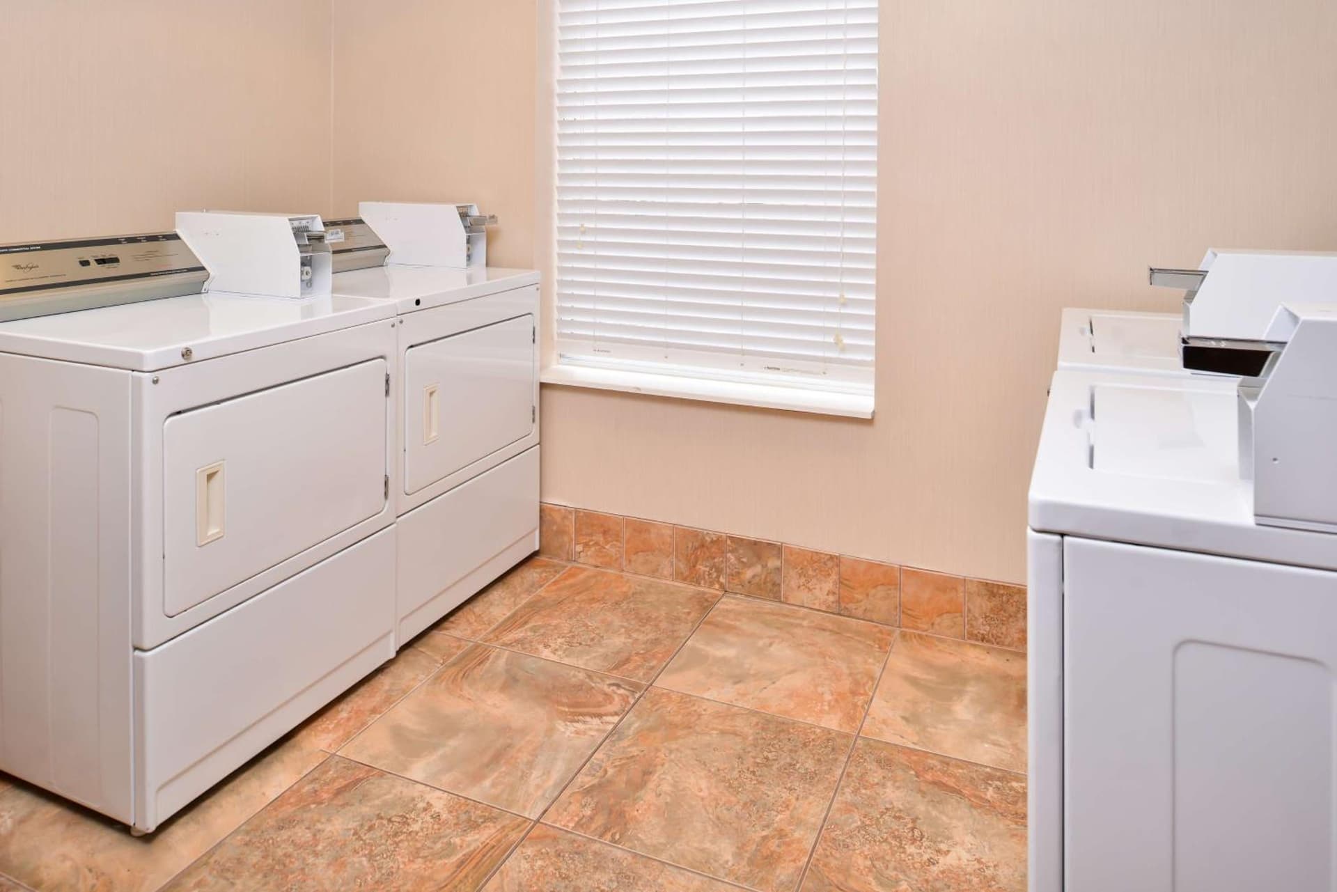 Hampton Inn Statesville gallery photo in Statesville, NC — image 50