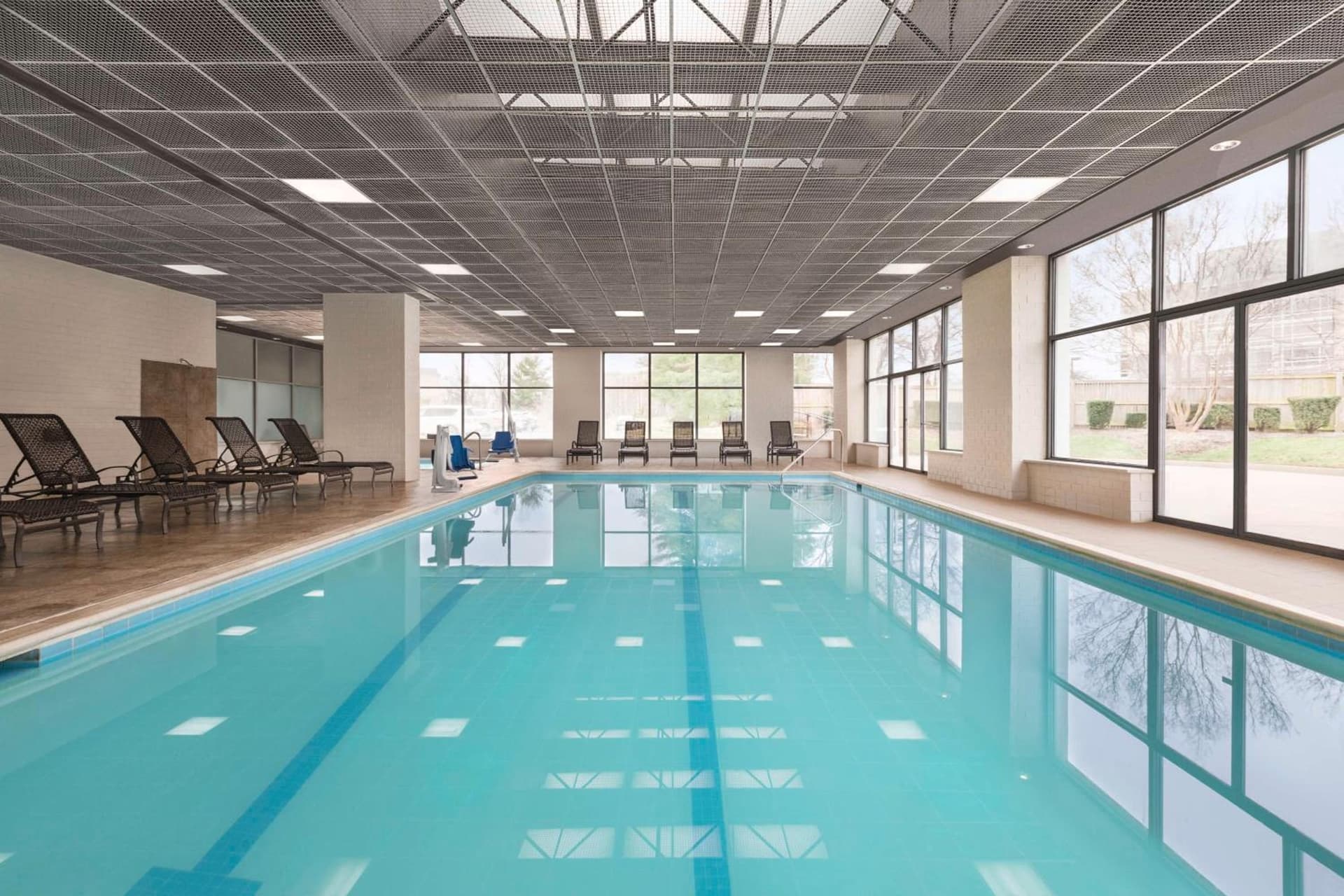 Embassy Suites by Hilton Baltimore at BWI Airport gallery photo in Linthicum Heights, MD — image 33
