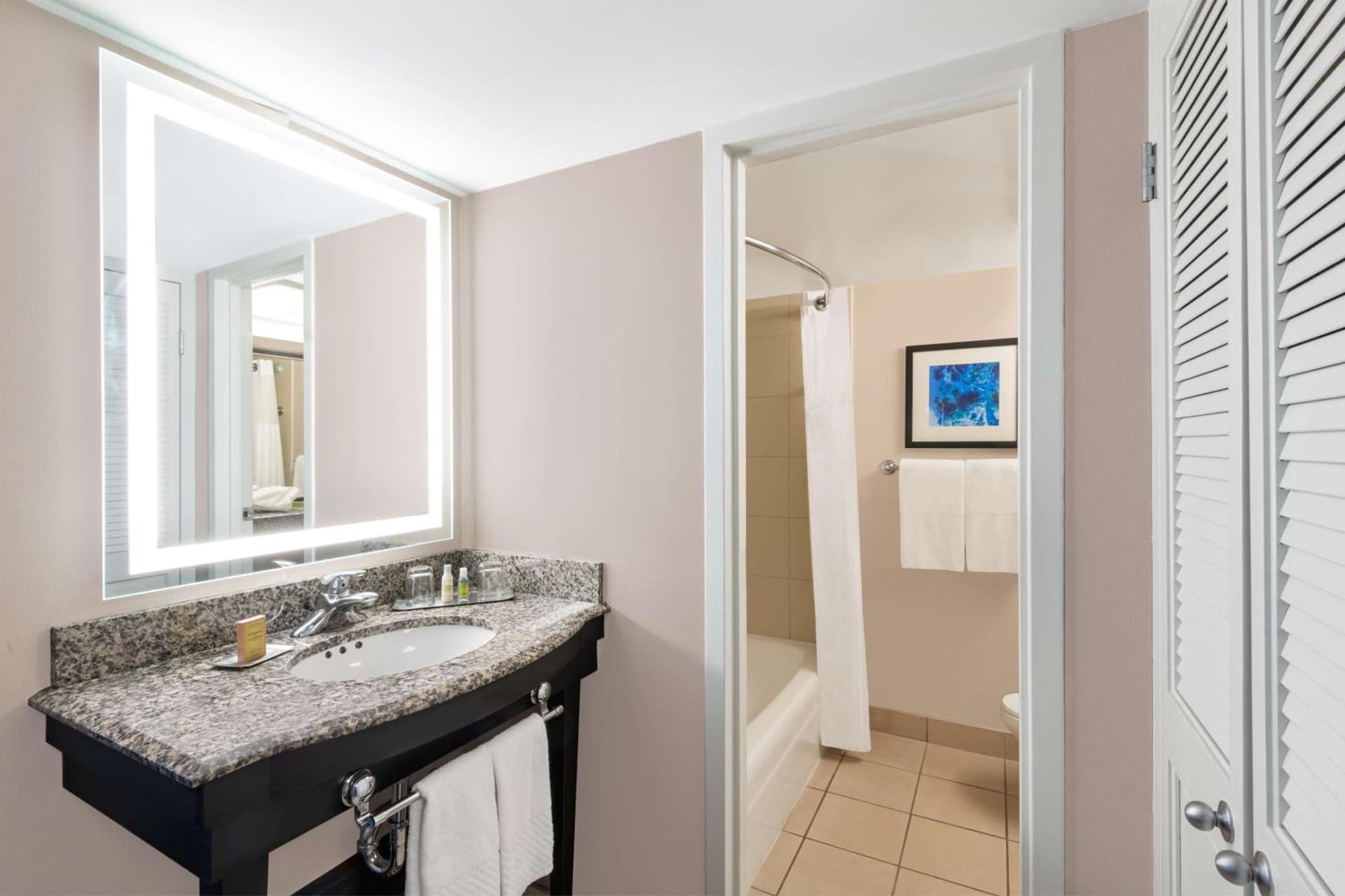 DoubleTree by Hilton Denver Cherry Creek, CO gallery photo in Denver, CO — image 11