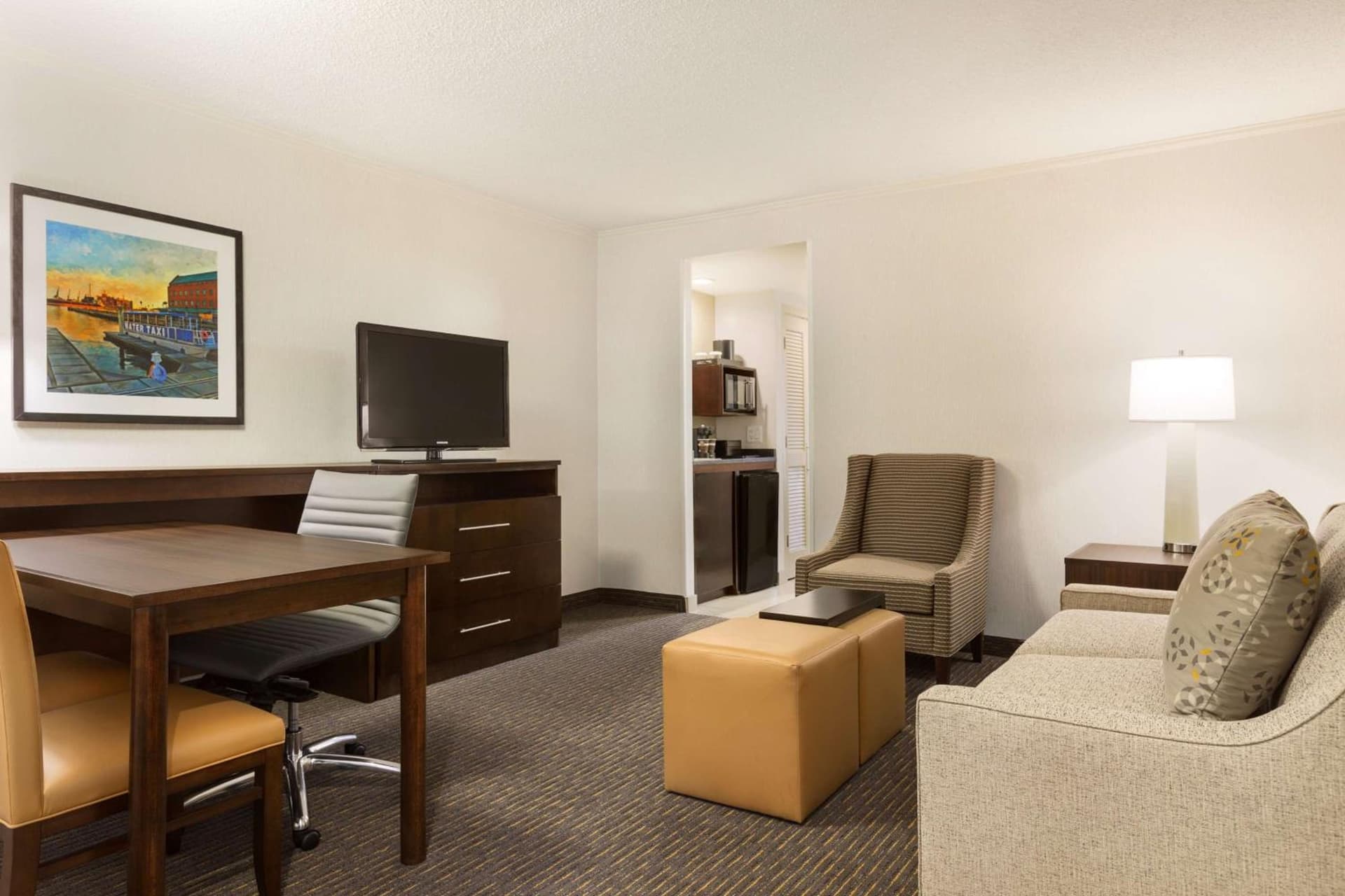 Embassy Suites by Hilton Baltimore at BWI Airport gallery photo in Linthicum Heights, MD — image 11