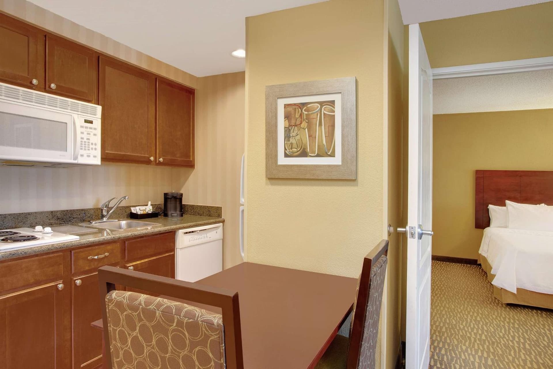 Homewood Suites by Hilton Tampa-Brandon gallery photo in Tampa, FL — image 5