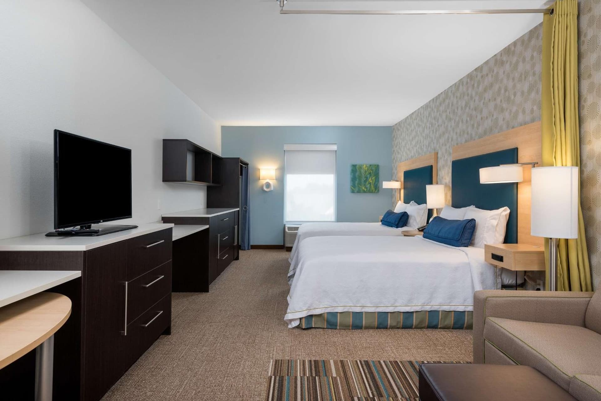 Home2 Suites by Hilton Charlotte University Research Park interior in Charlotte, NC — gallery photo 2