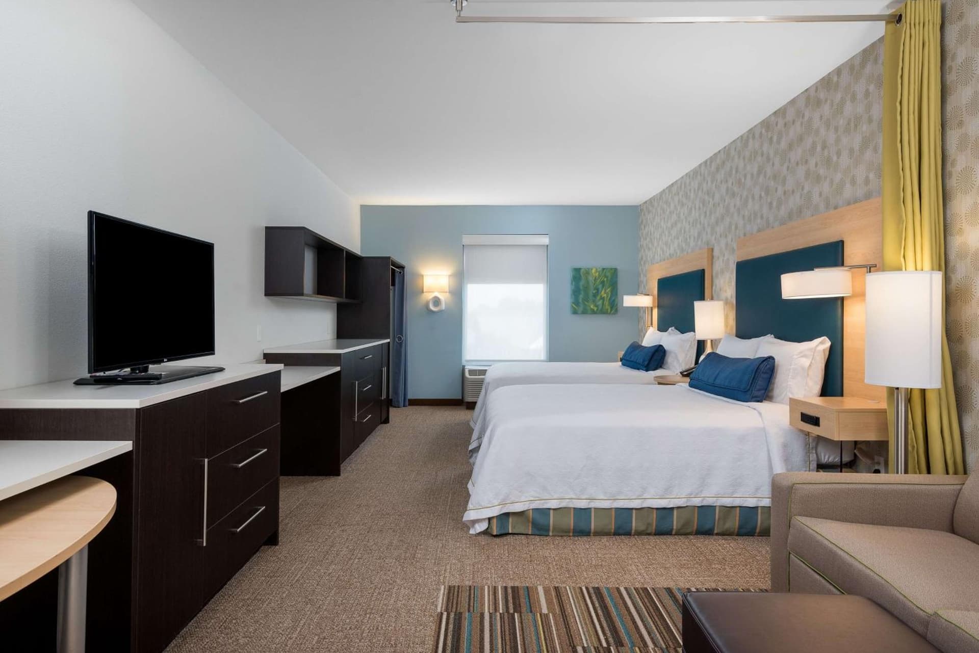Home2 Suites by Hilton Charlotte University Research Park interior in Charlotte, NC — gallery photo 2