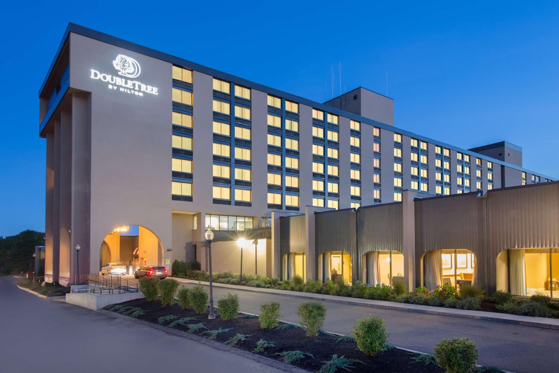 DoubleTree Boston North Shore Danvers featured exterior or lobby in Danvers — similar hotel