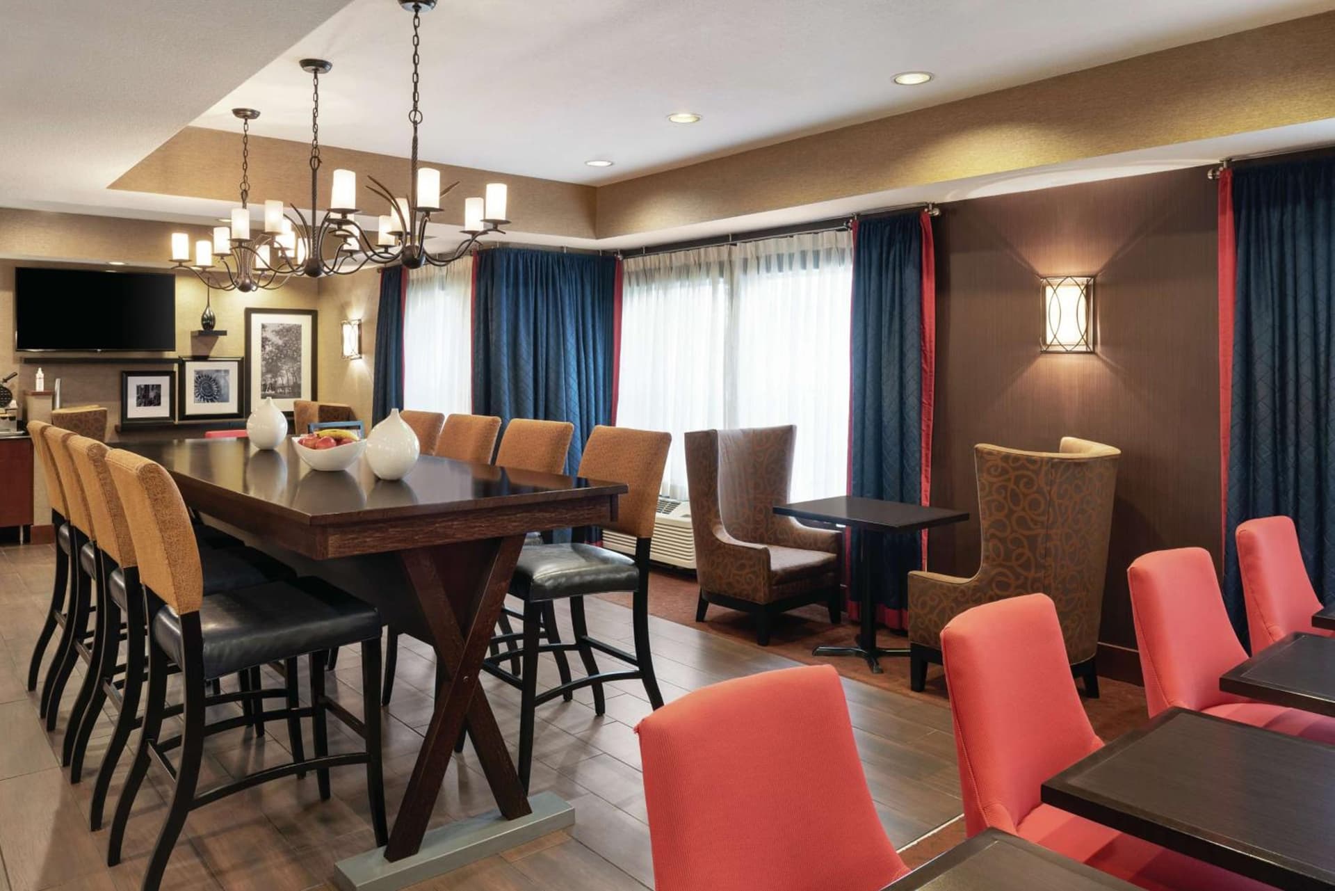 Hampton Inn Chicago-Tinley Park property views in Tinley Park, IL — gallery photo 3