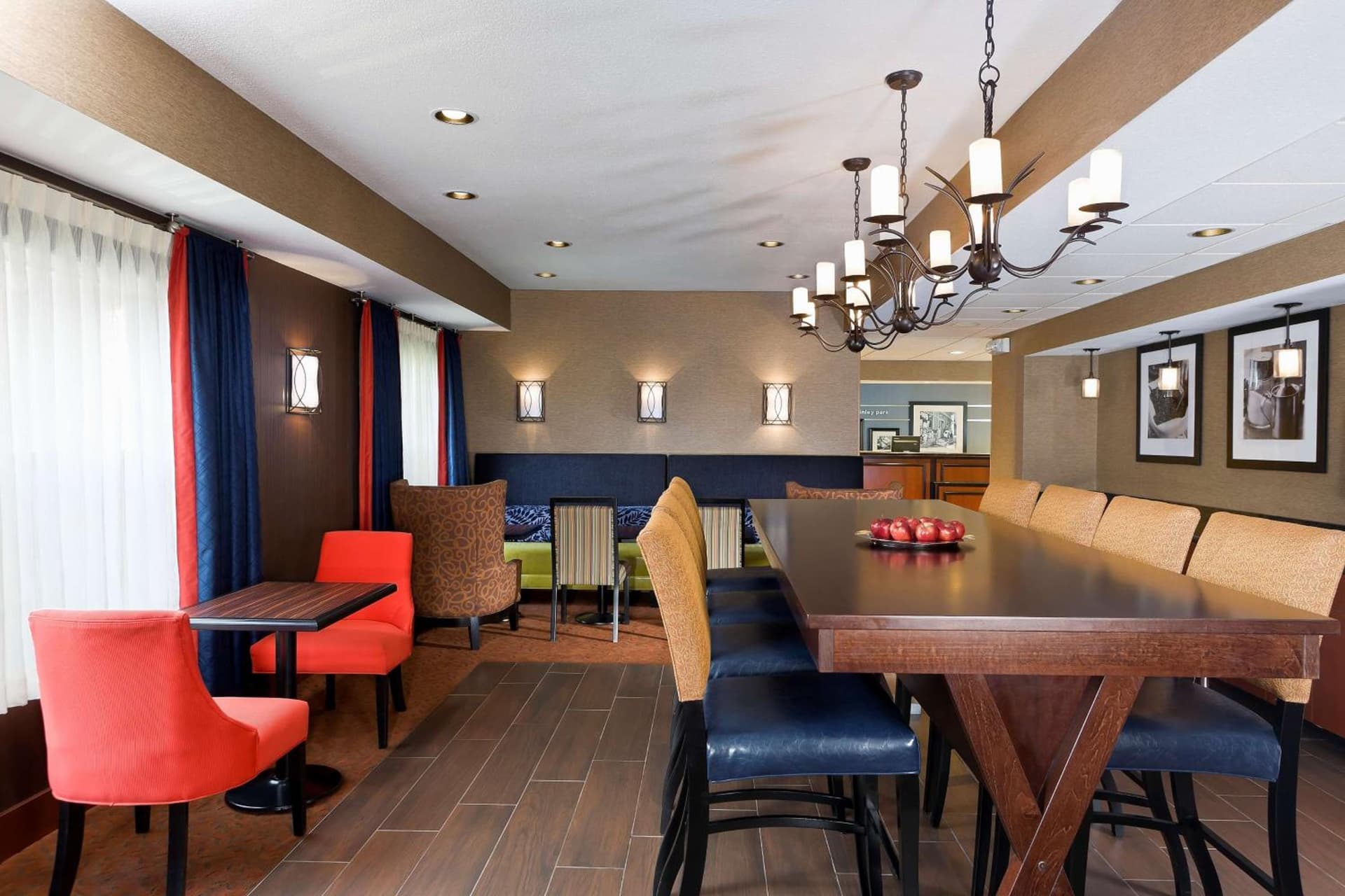 Hampton Inn Chicago-Tinley Park gallery photo in Tinley Park, IL — image 9