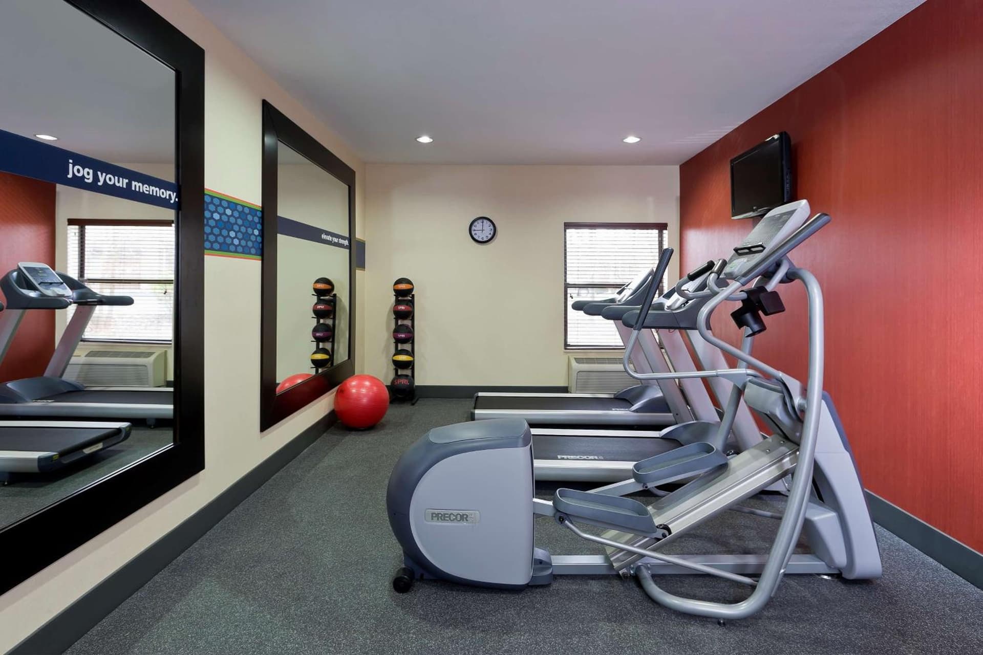 Hampton Inn Chicago-Tinley Park gallery photo in Tinley Park, IL — image 23
