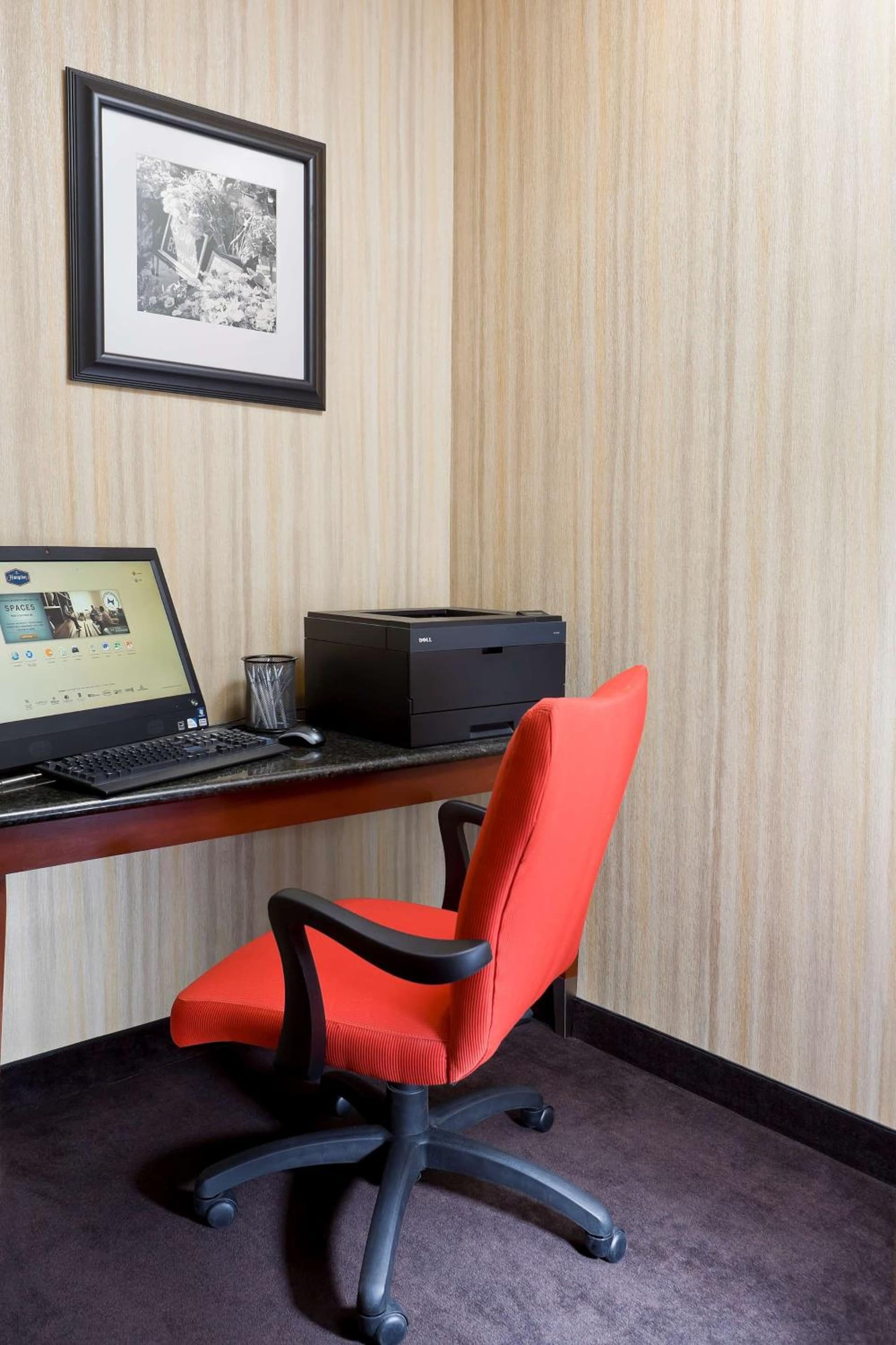 Hampton Inn Chicago-Tinley Park gallery photo in Tinley Park, IL — image 13