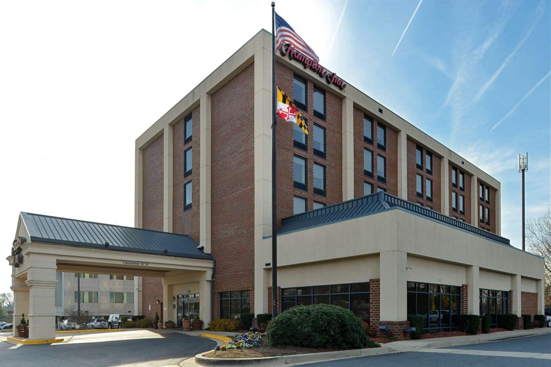 Hampton Inn College Park interior in College Park, MD — gallery photo 2