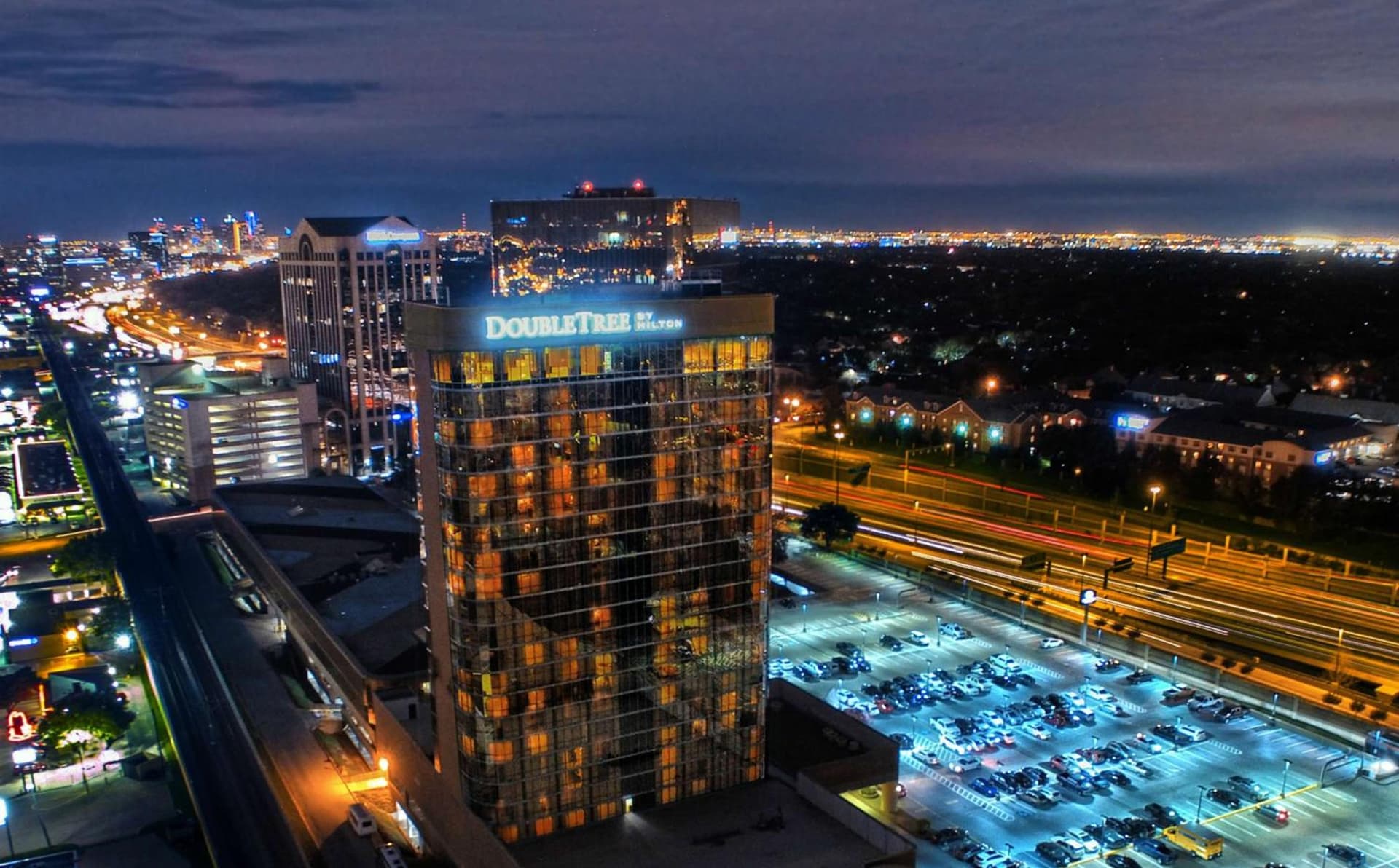 DoubleTree by Hilton Hotel Dallas Campbell Centre interior in Dallas, TX — gallery photo 2