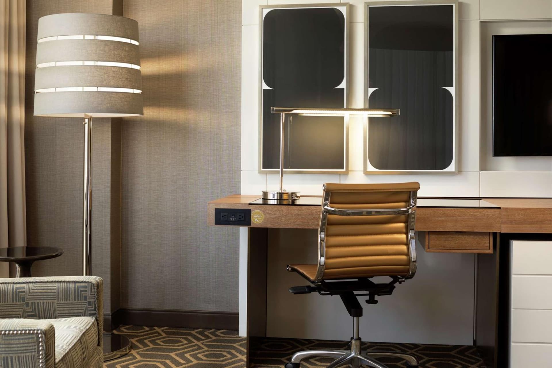 DoubleTree by Hilton Hotel Dallas Campbell Centre gallery photo in Dallas, TX — image 41
