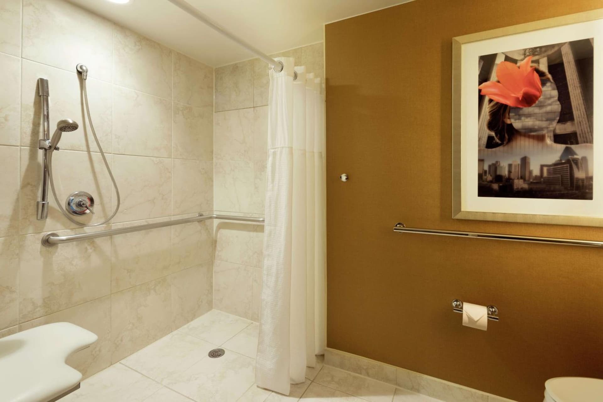 DoubleTree by Hilton Hotel Dallas Campbell Centre gallery photo in Dallas, TX — image 42